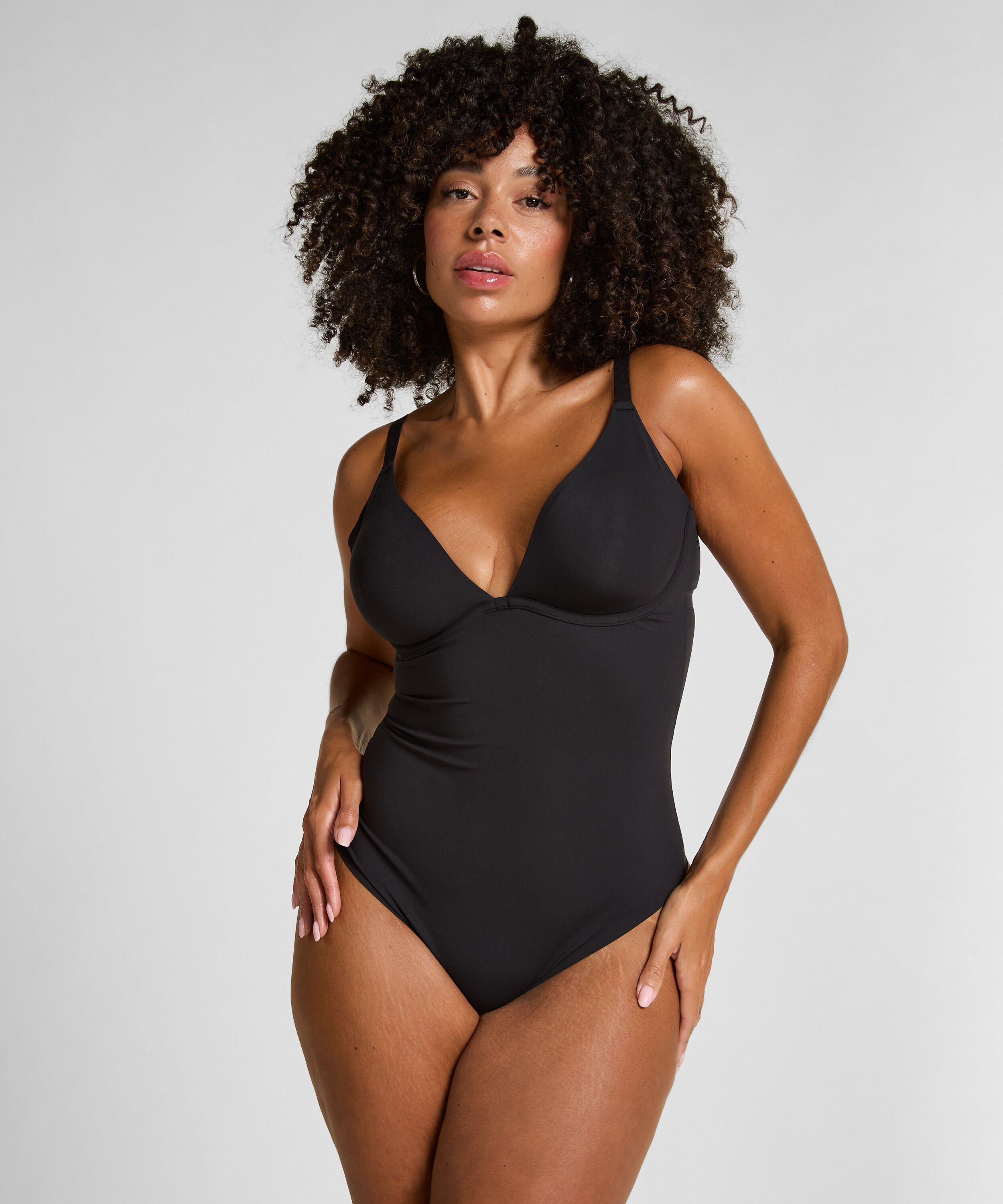 Slät ovadderad body