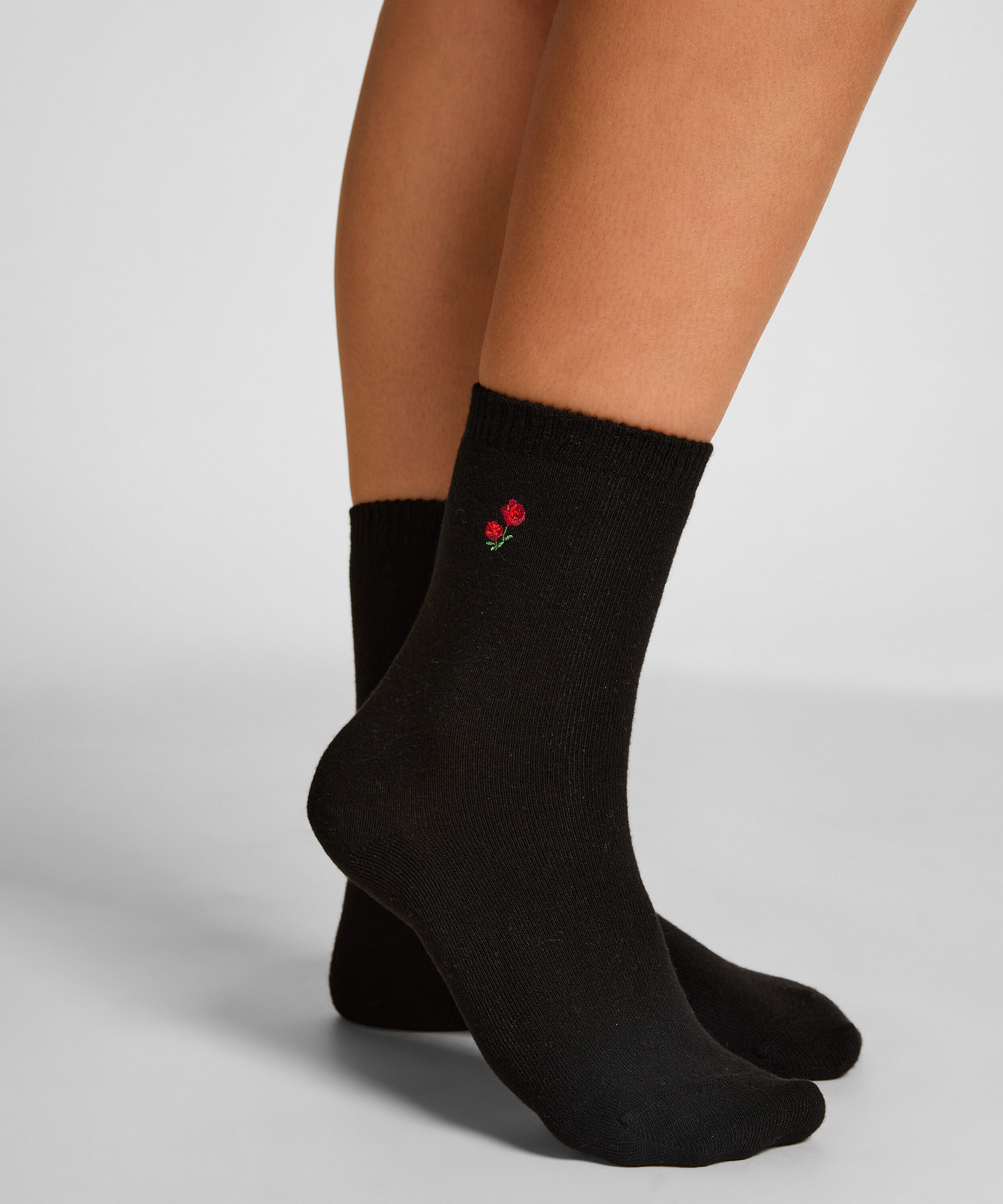 Sockar i modal, Svart