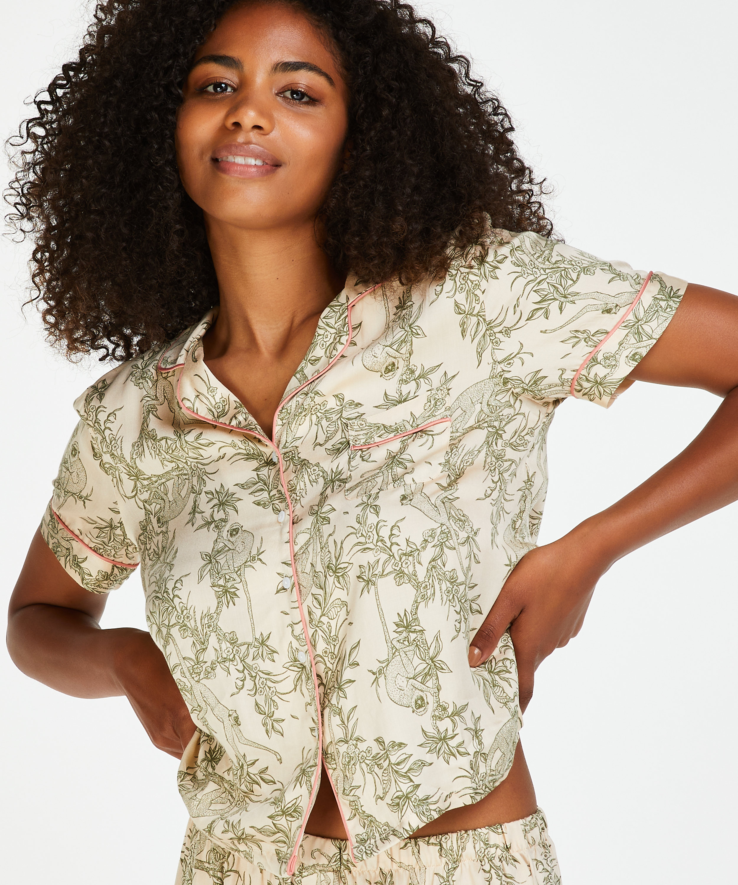 Pyjamasjacka i v&auml;vt tyg, Beige, main