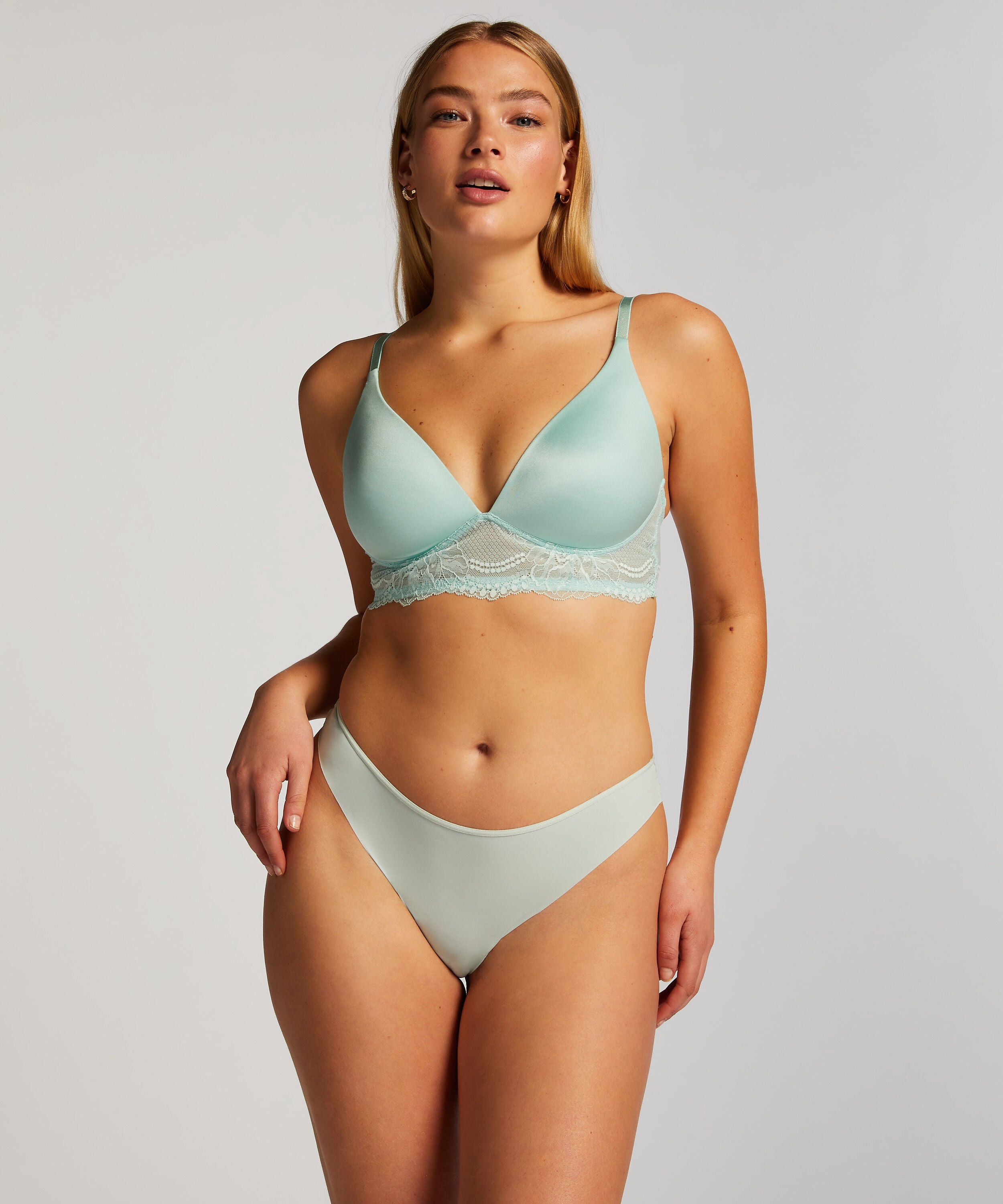 Stringtrosa Invisible Lace Back, Grön