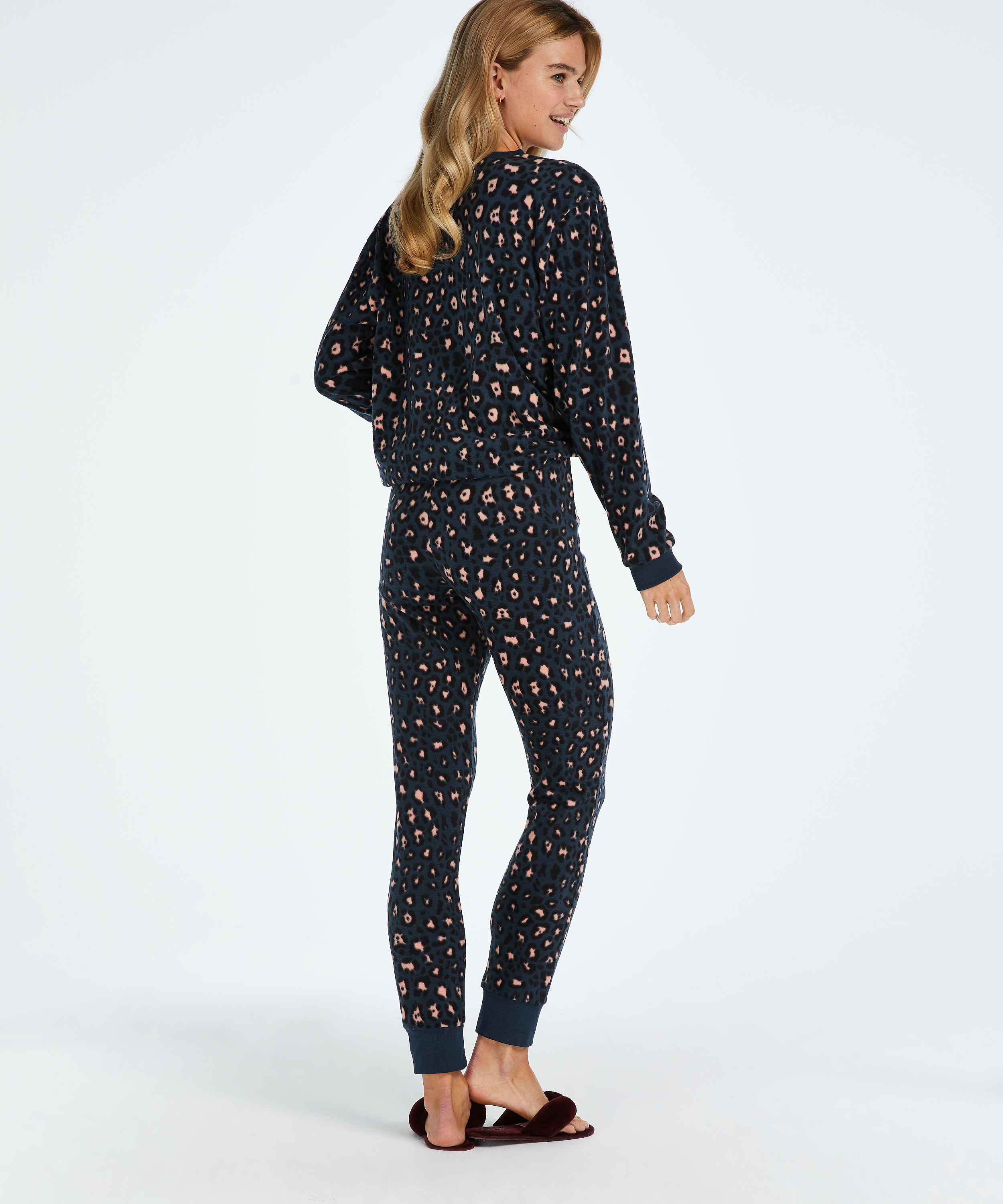 Pyjamaset med v&auml;ska, bl&aring;, main