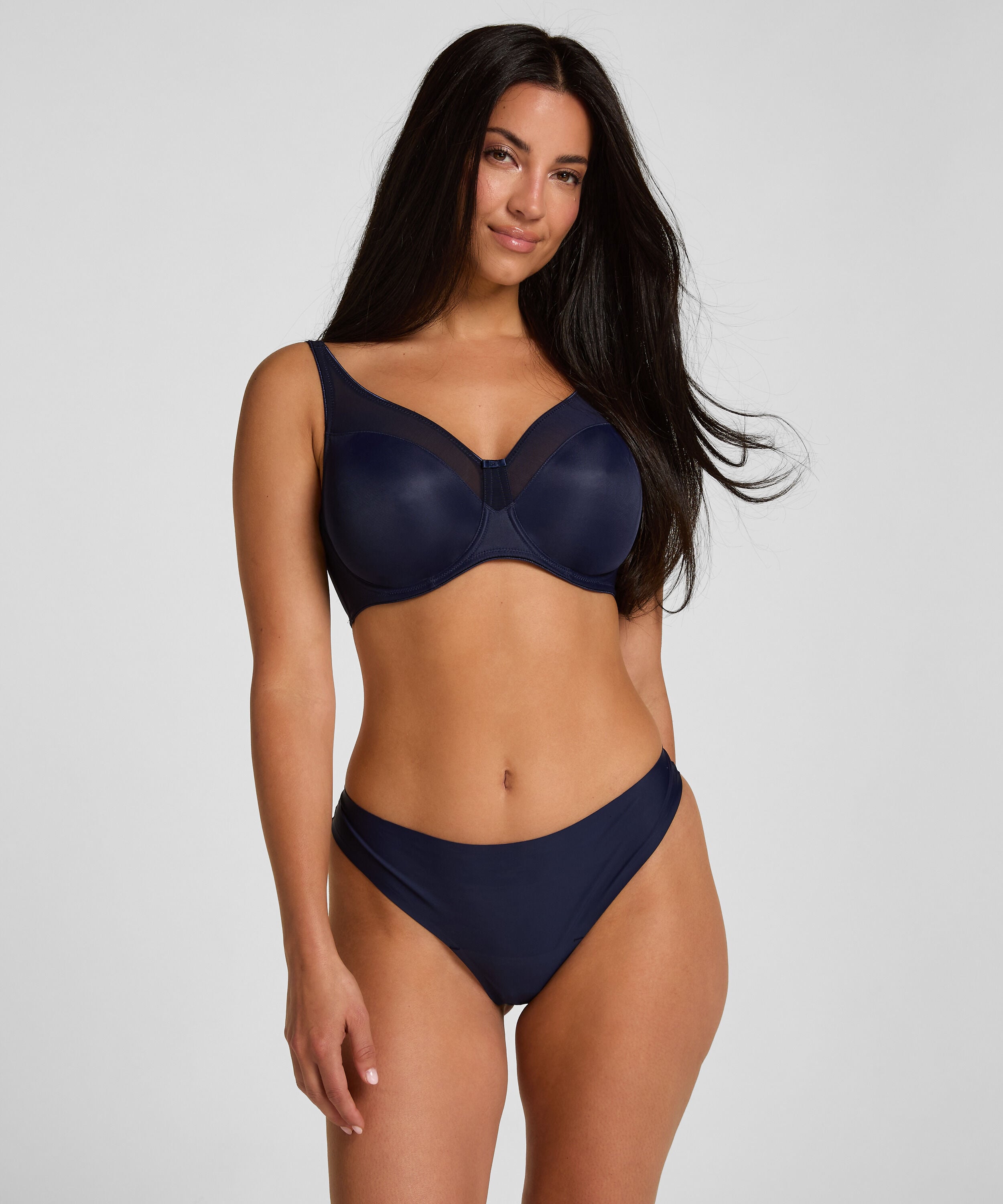 Stringtrosa Invisible Lace Back, Blå Stringtrosa Invisible Lace Back, Blå