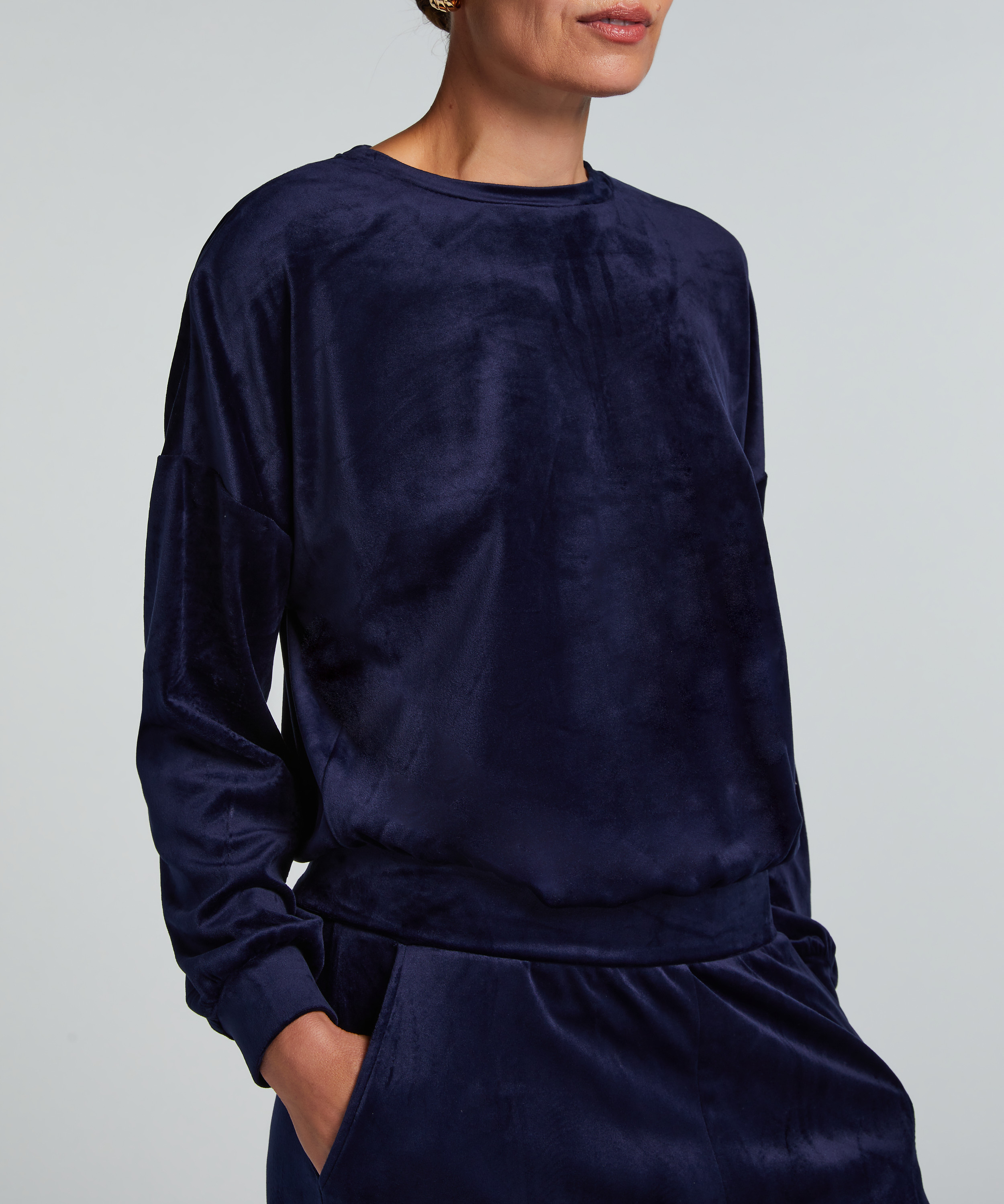 Velourtopp, Bl&aring;, main