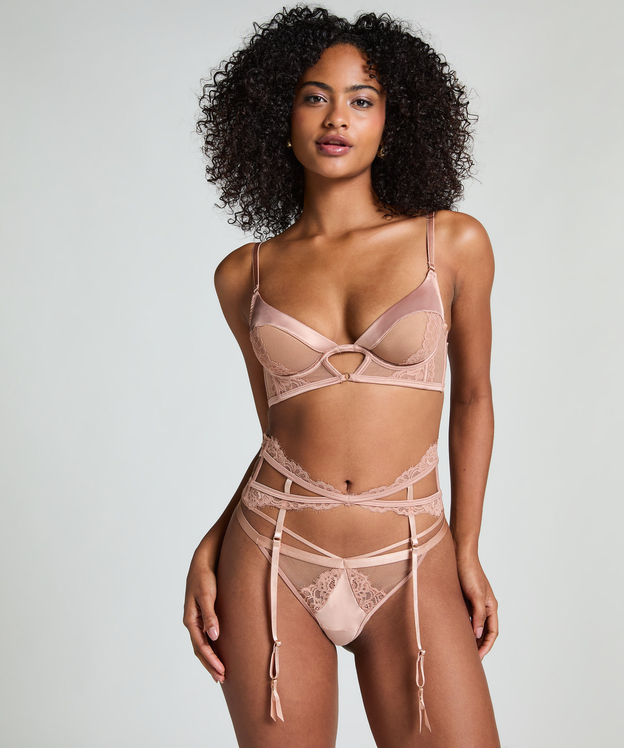 Strumpeband Nisha, Beige