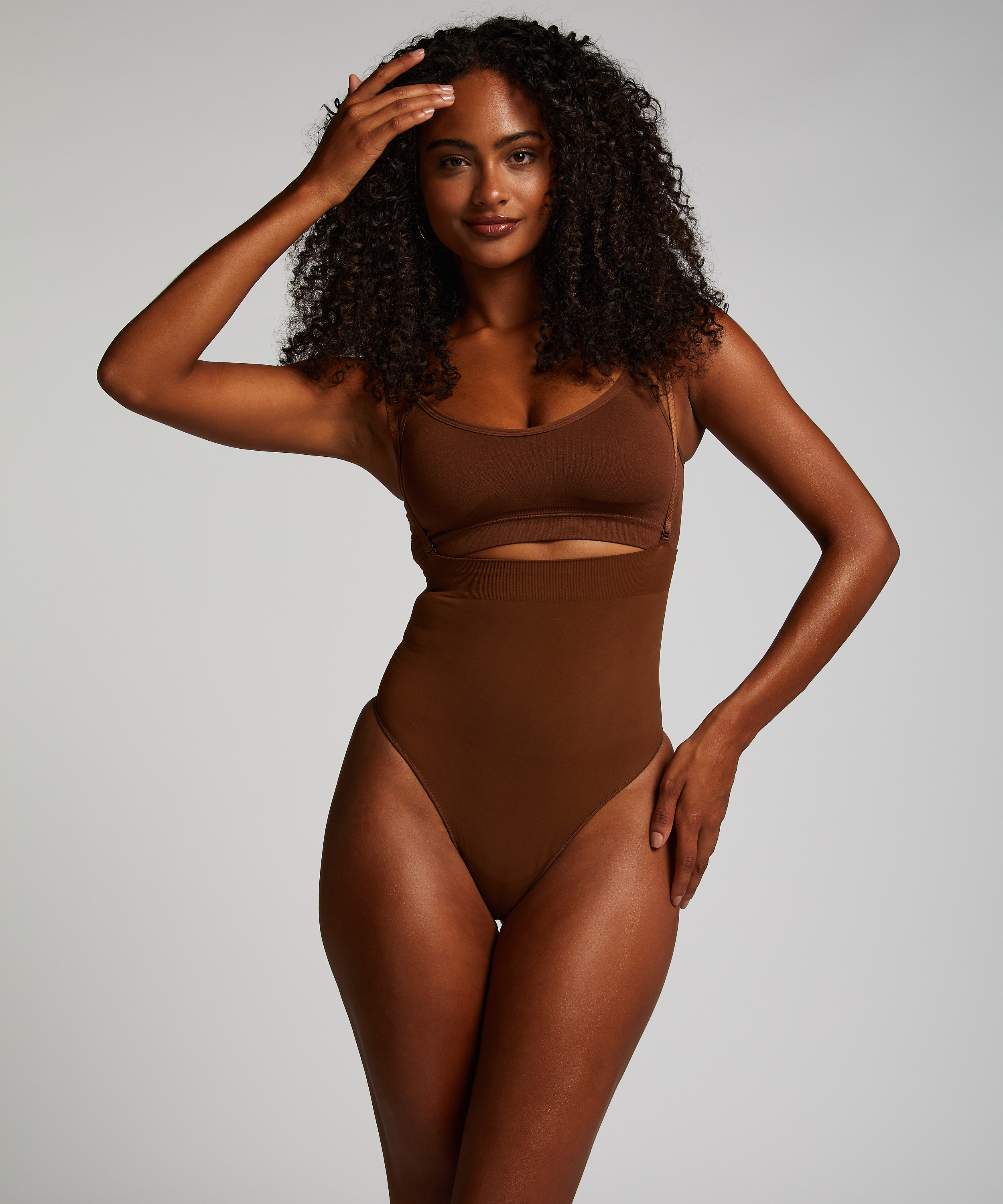 S&ouml;ml&ouml;s f&ouml;rb&auml;ttrande stringtrosa med h&ouml;g midja, R&ouml;d, main