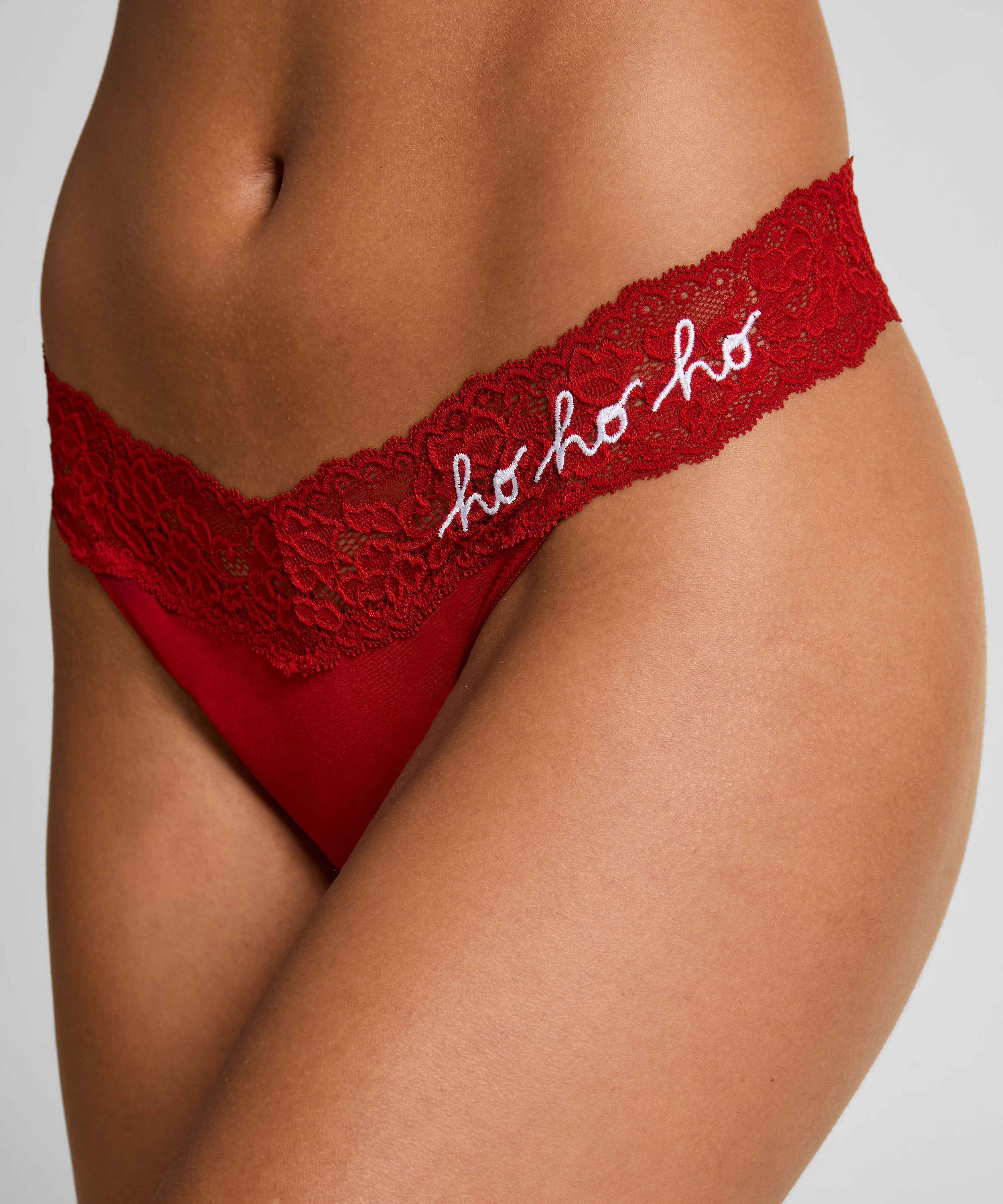 Jul G-string, R&ouml;d, main