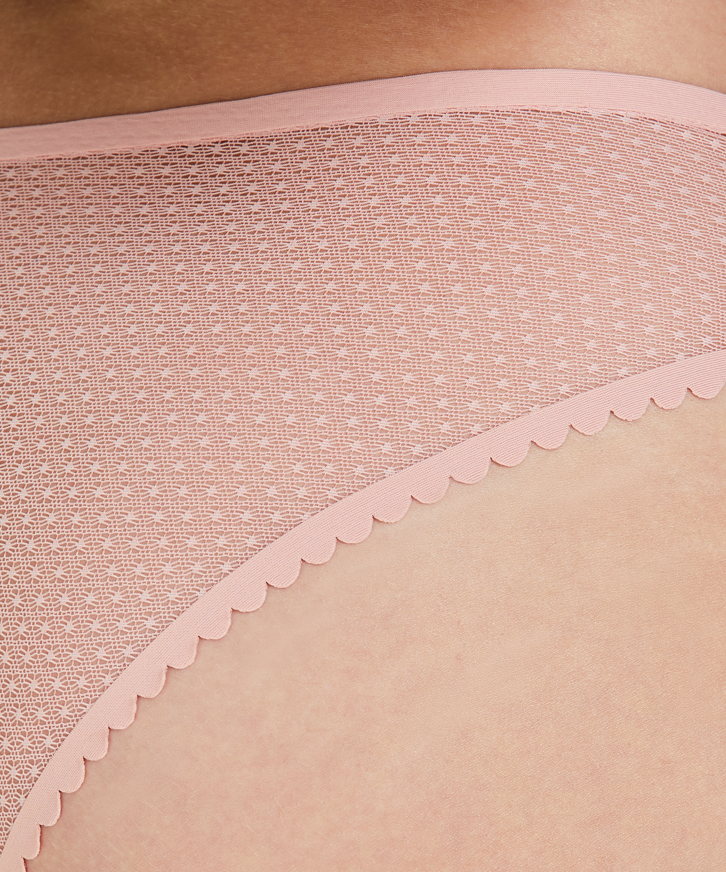 Osynlig brazilian-trosa, Rosa, main