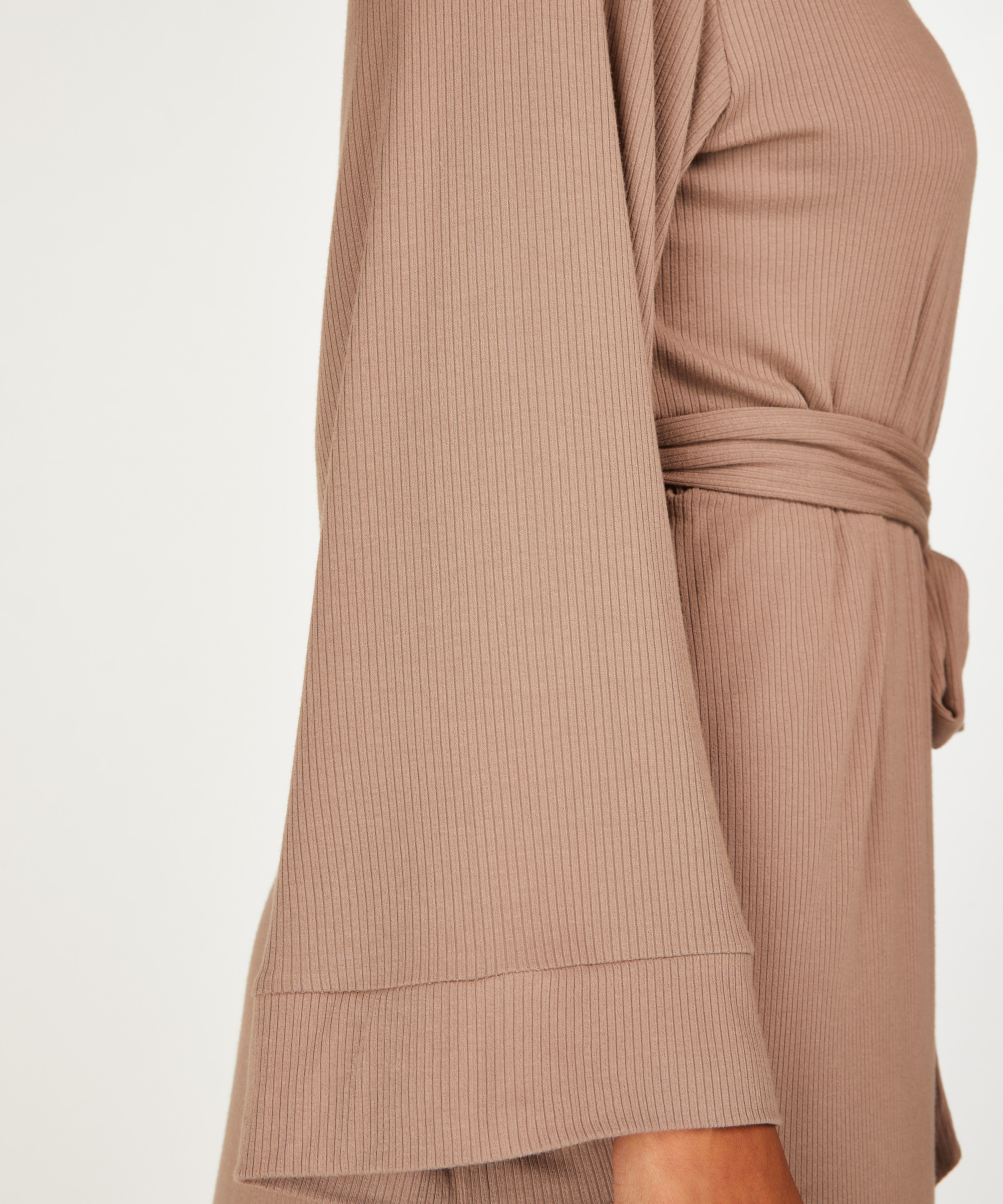 Ribbad kimono, Brun, main