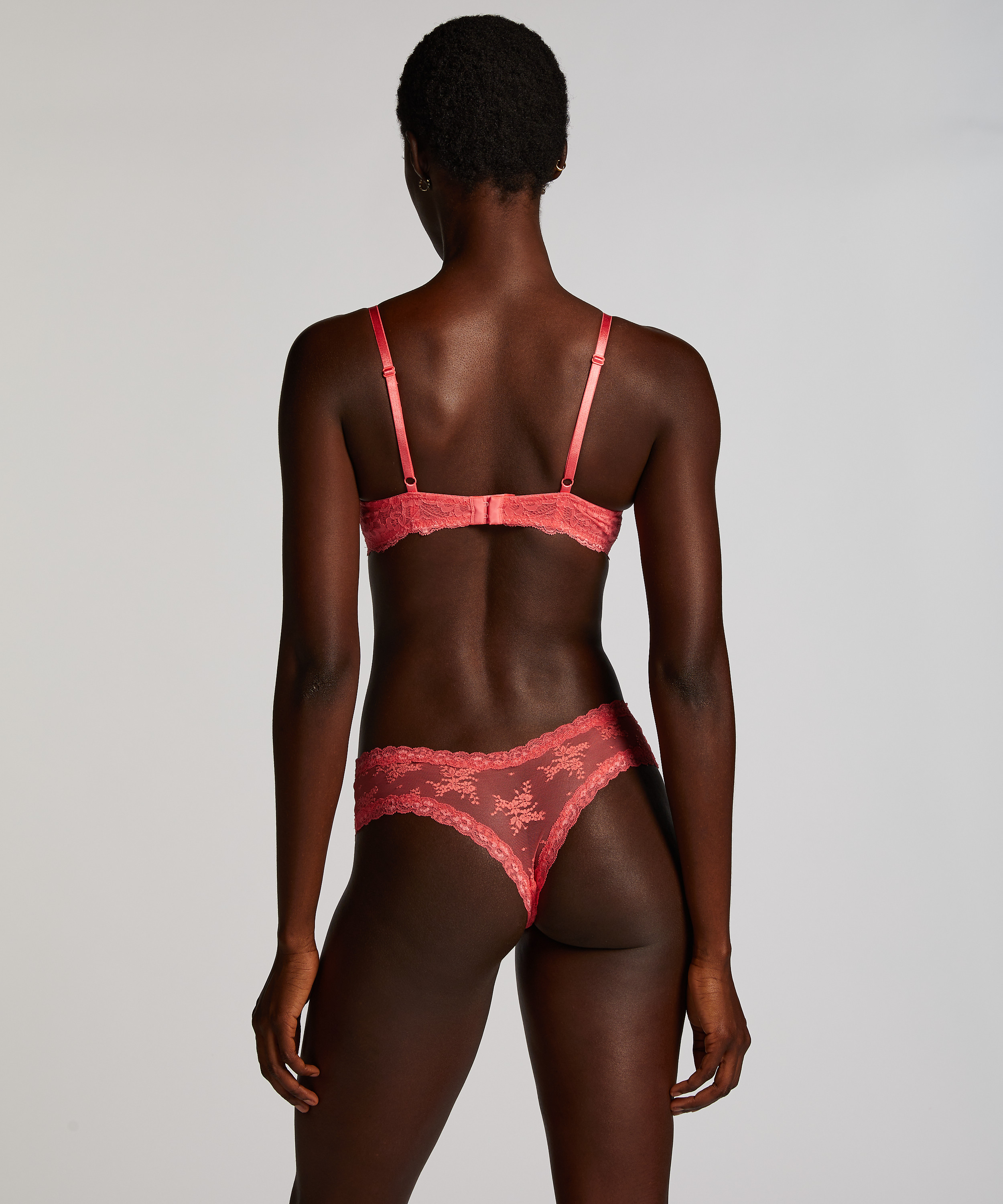 Brazilian-trosa V-shape mesh, Rosa, main