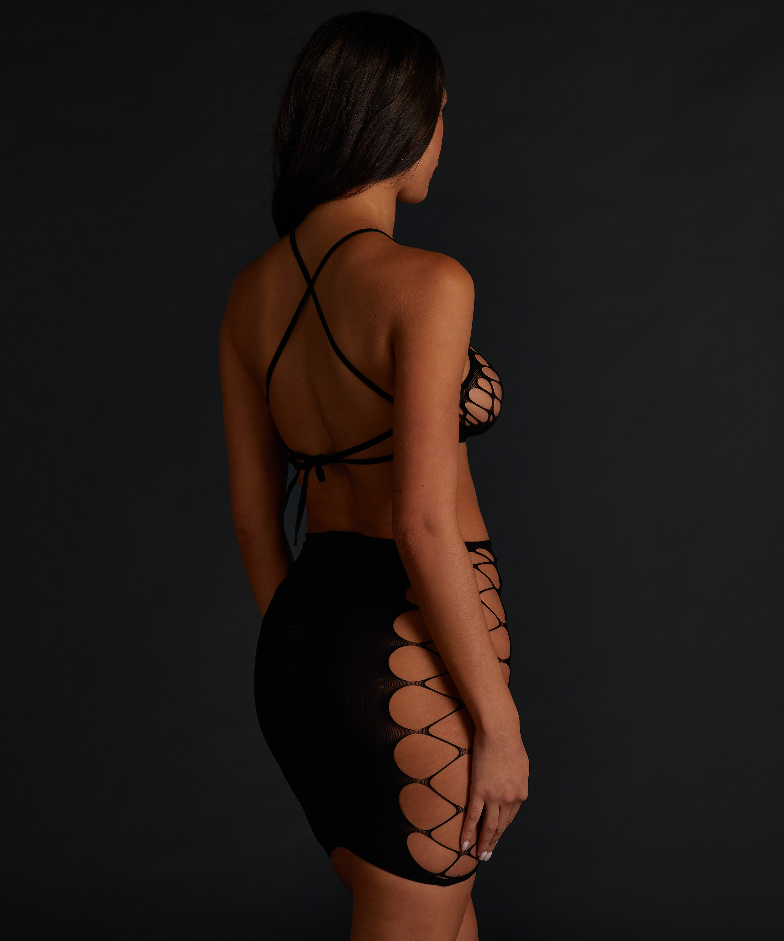 Private-set, Svart, main