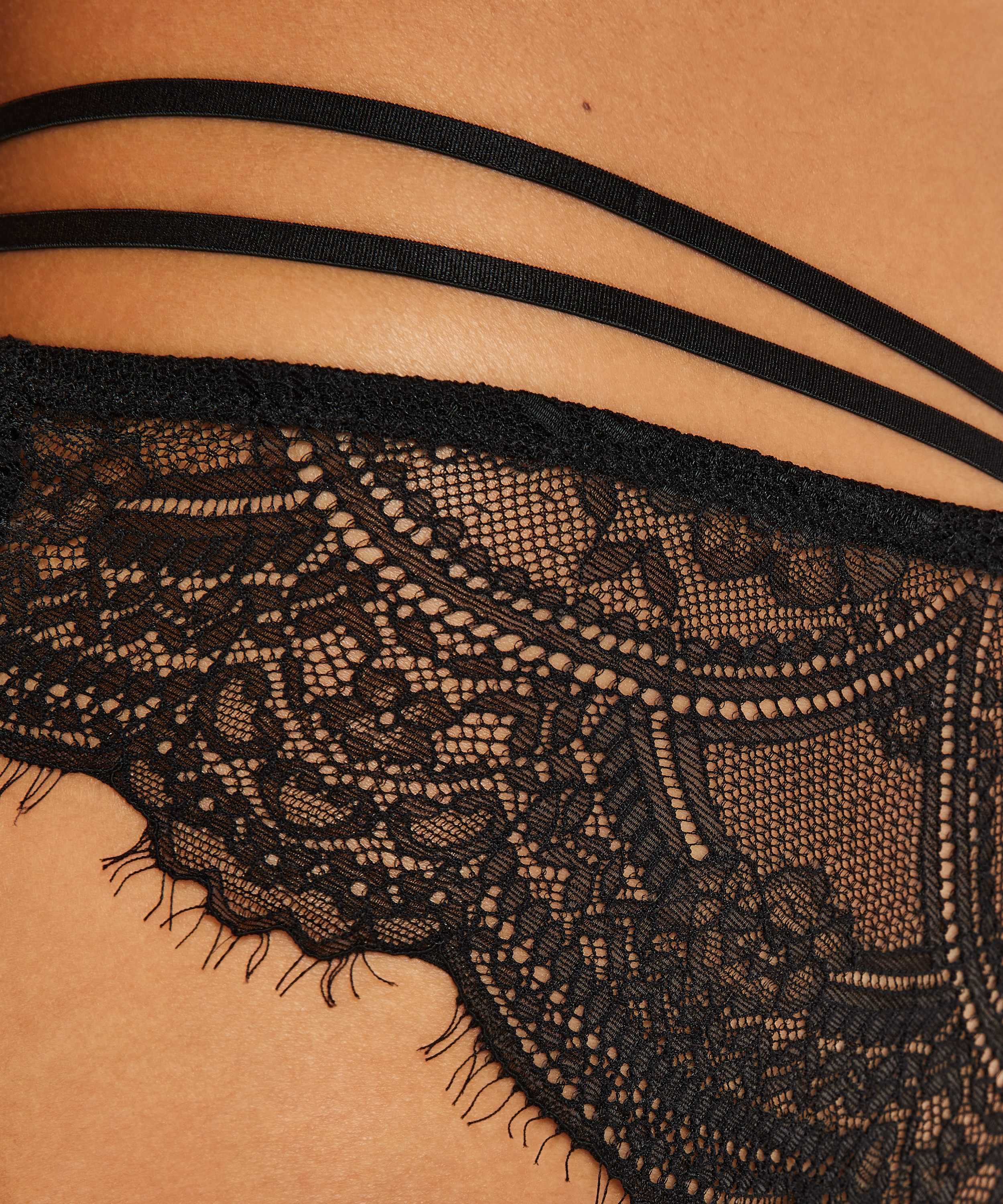 Sian högt skuren braziliantrosa, Svart, main