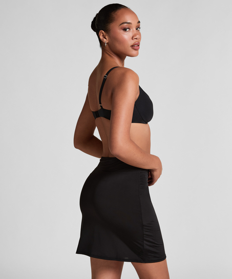 Utslätande underkjol, Svart