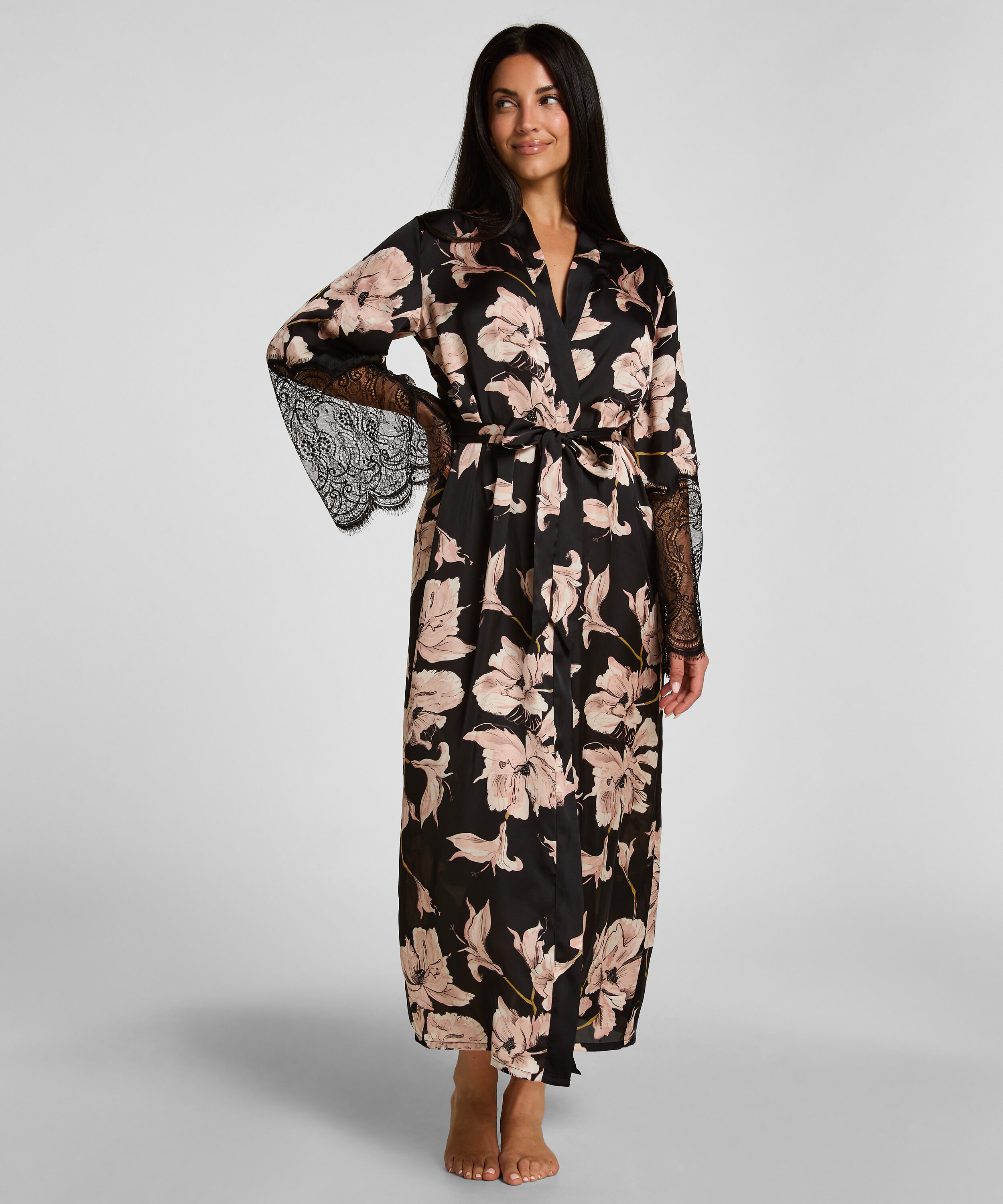 Lång kimono i satin, spets, Svart