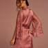 Kimono i spets, Rosa