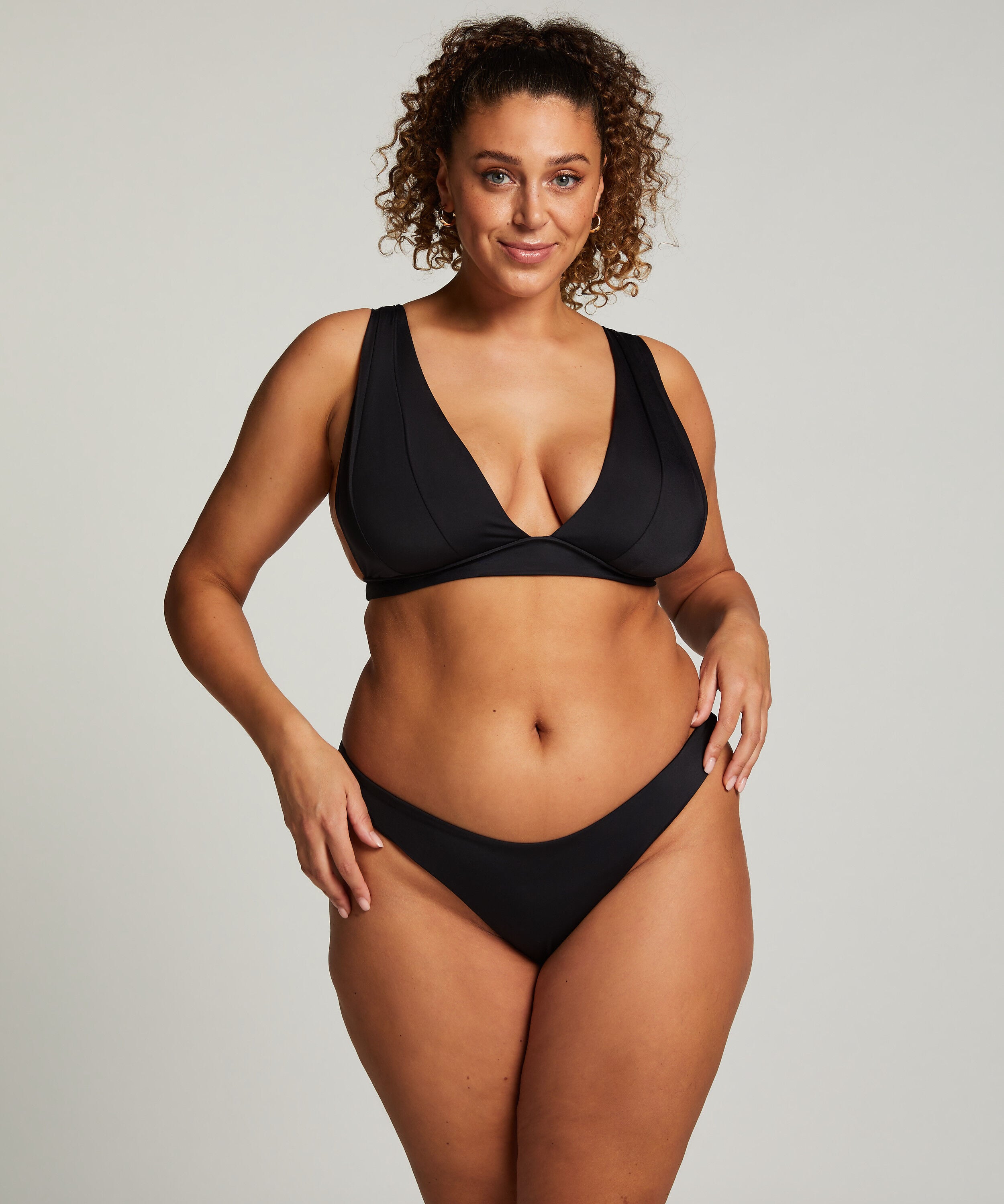 Högt Skuren Bikiniunderdel Luxe