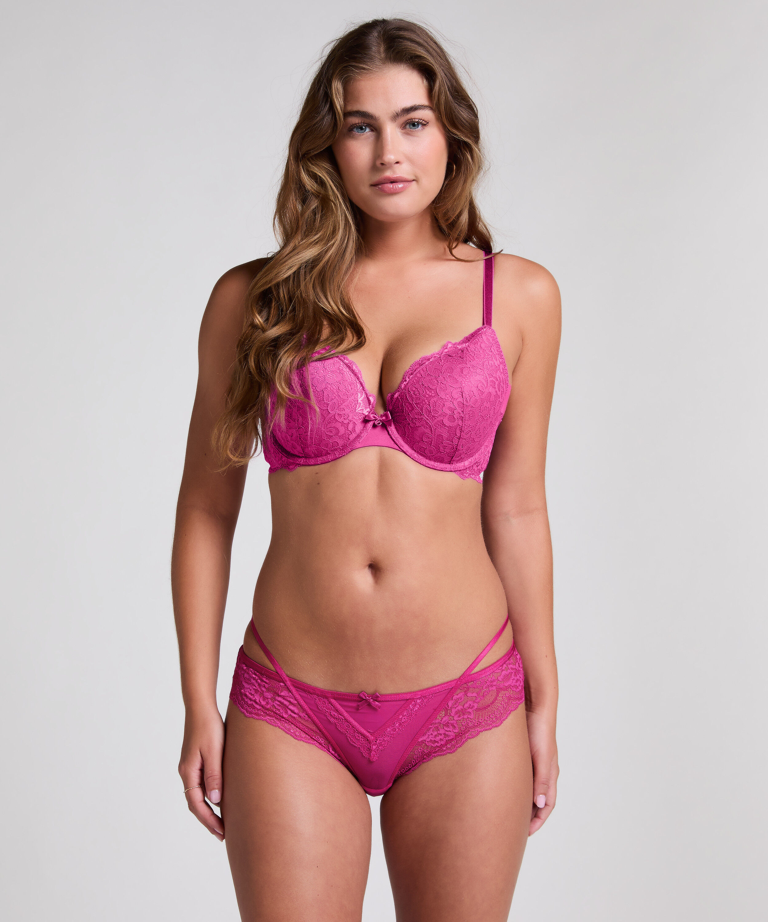 Emma brazilian-trosa, Rosa