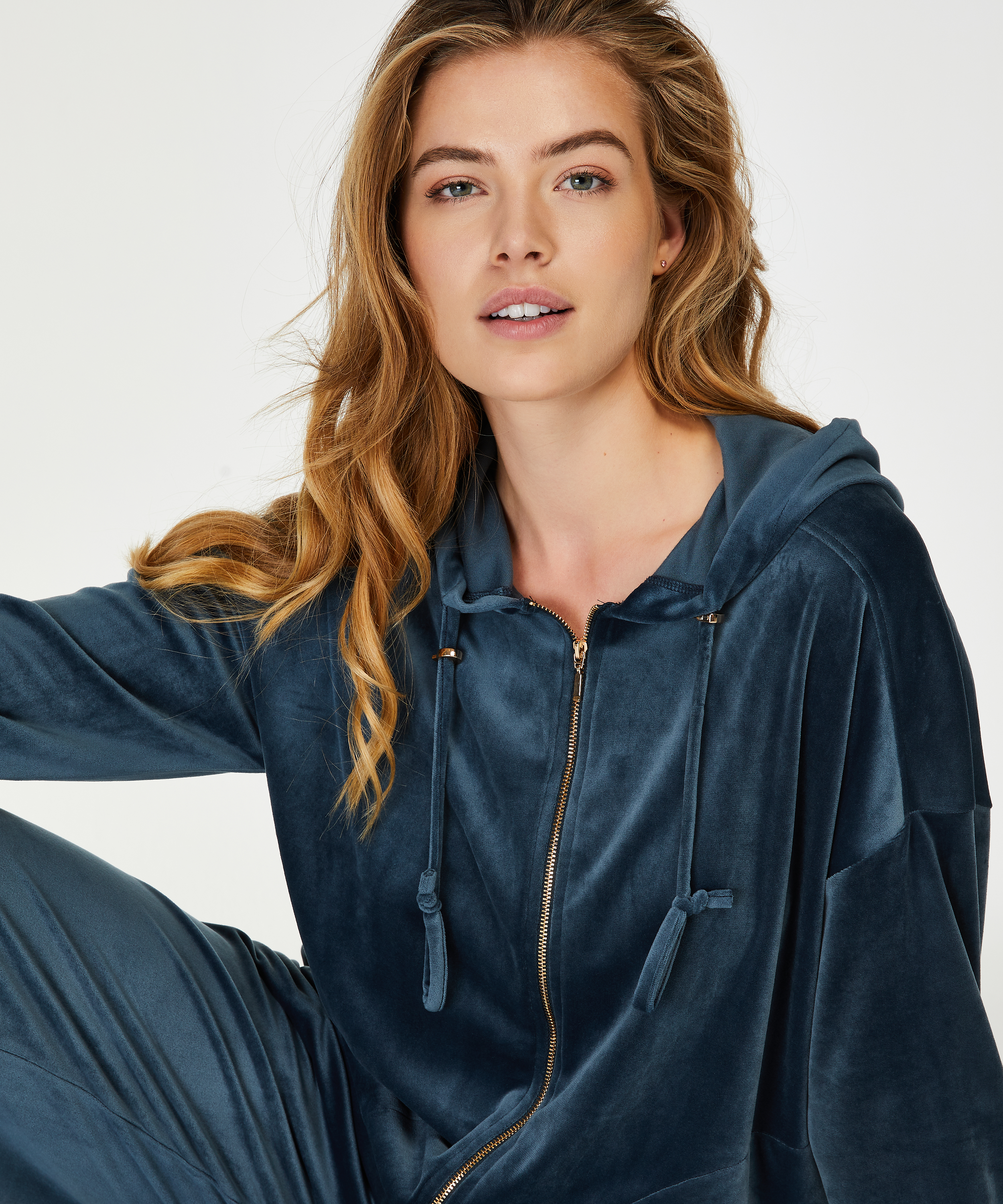 Hoodiejacka i sammet, Bl&aring;, main