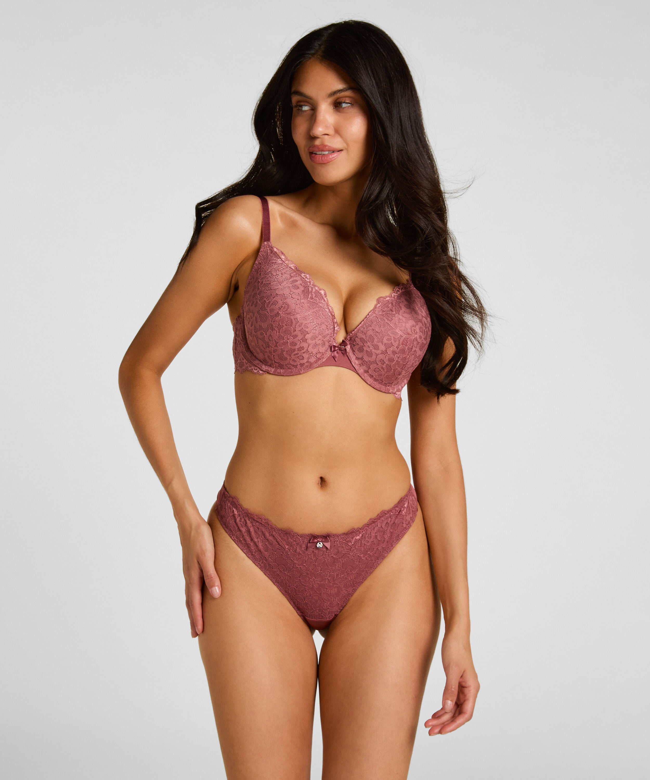 Stringtrosa Marine, Lila