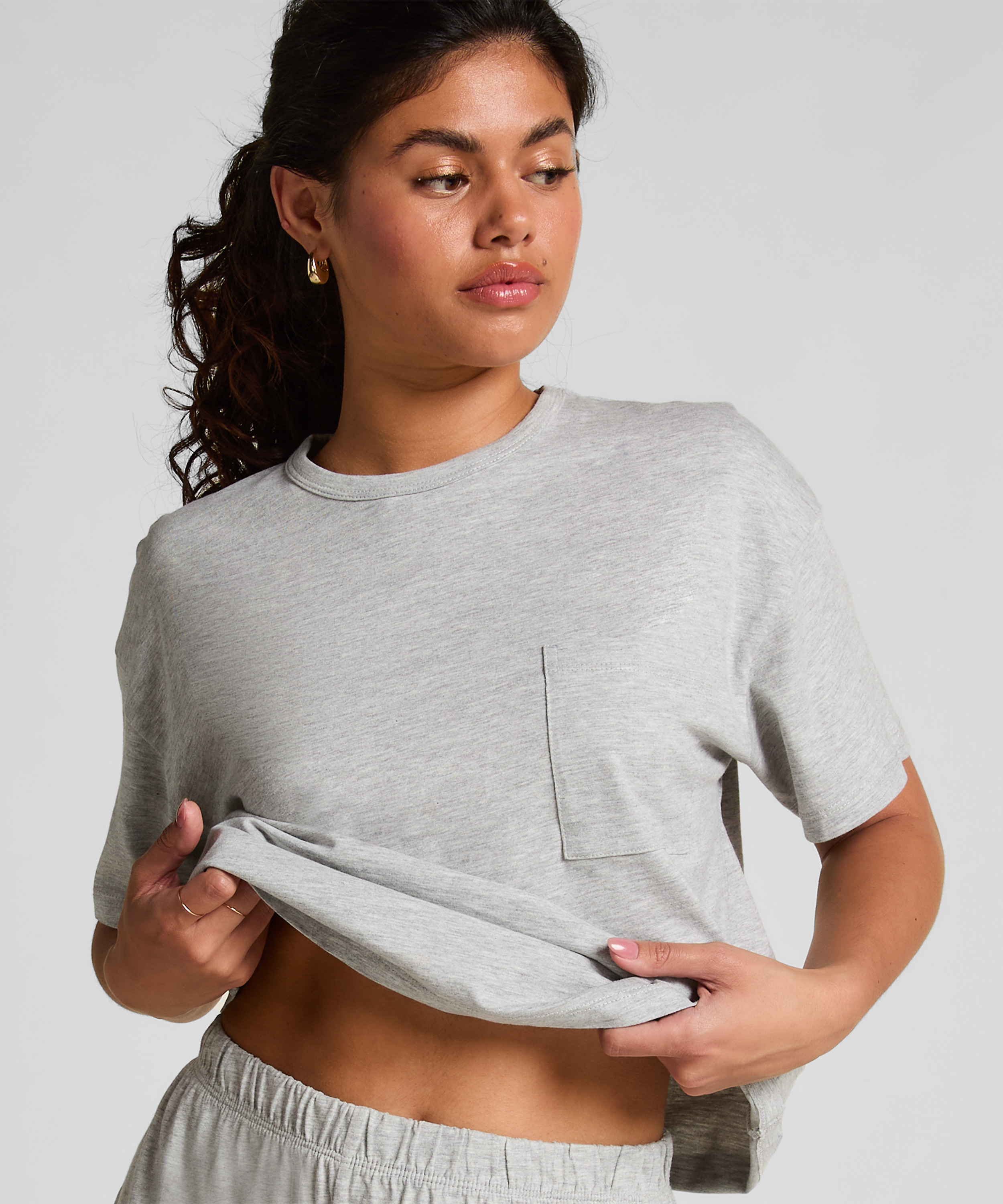 Pyjamasset, Grå, main