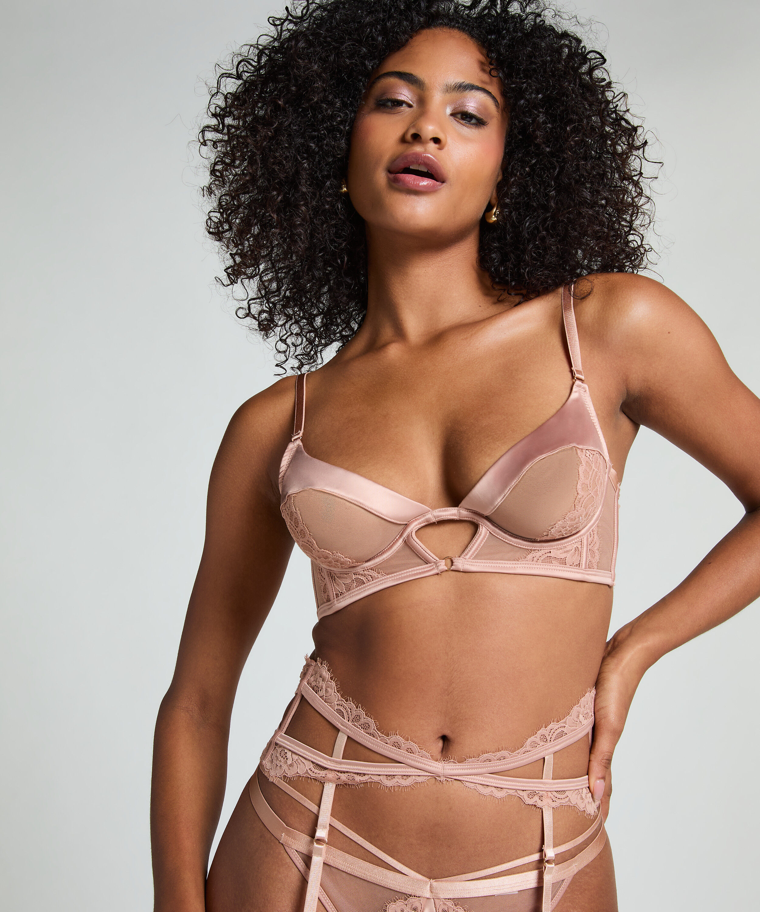 Icke-formpressad longline bygel-bh Nisha, Beige