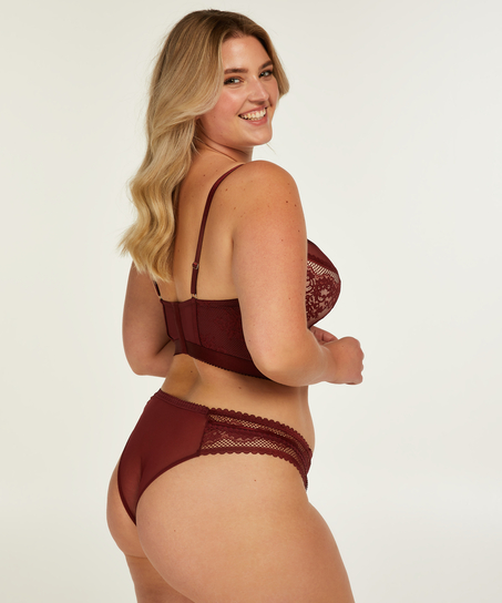 Malika brazilian-trosa, R&ouml;d