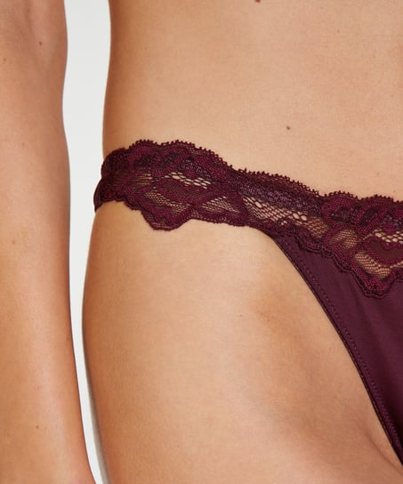 Stringtrosa Secret lace, R&ouml;d