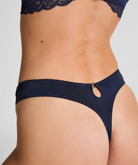 Andrea stringtrosa, Bl&aring;