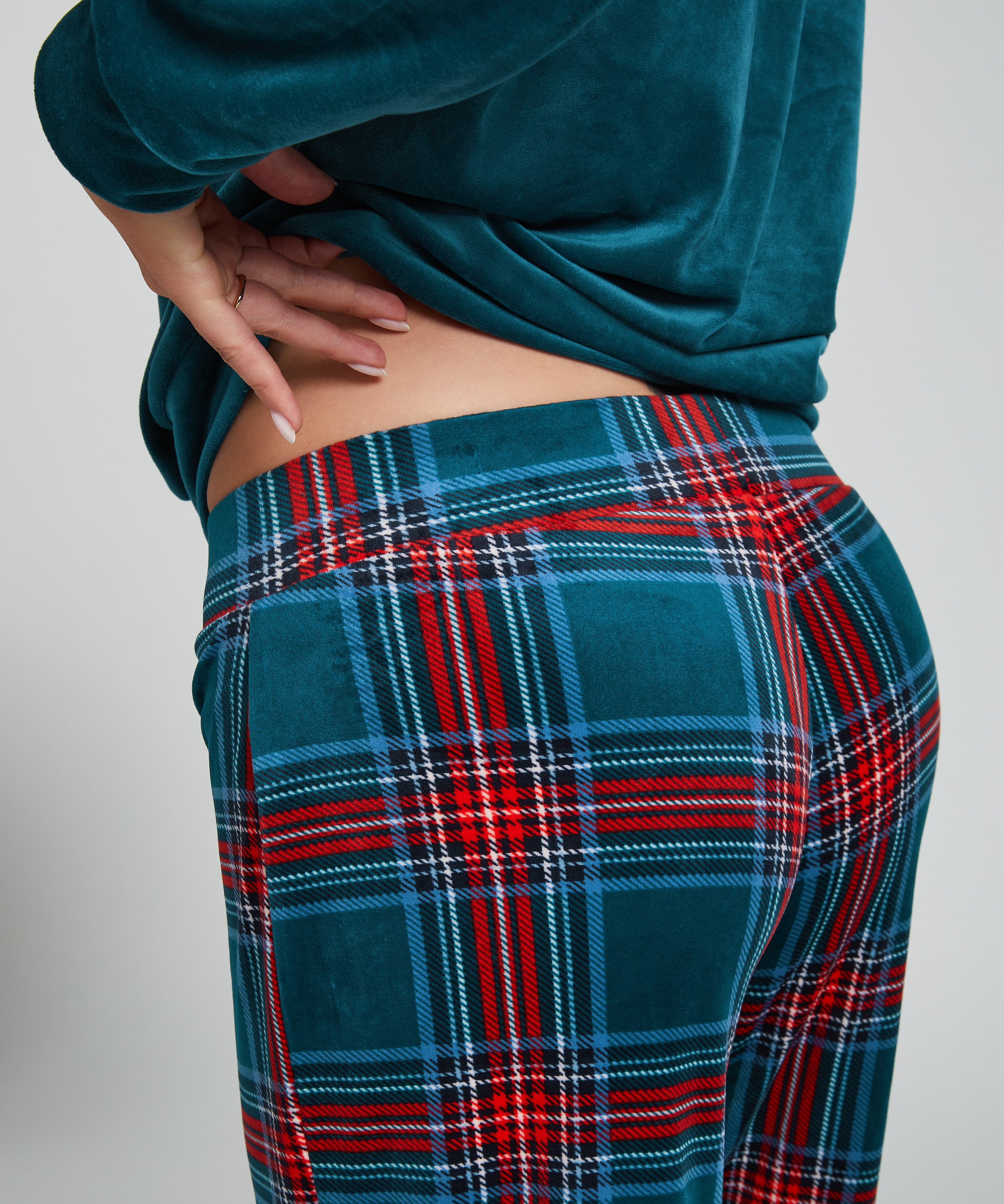 Pyjamaset med v&auml;ska, bl&aring;, main