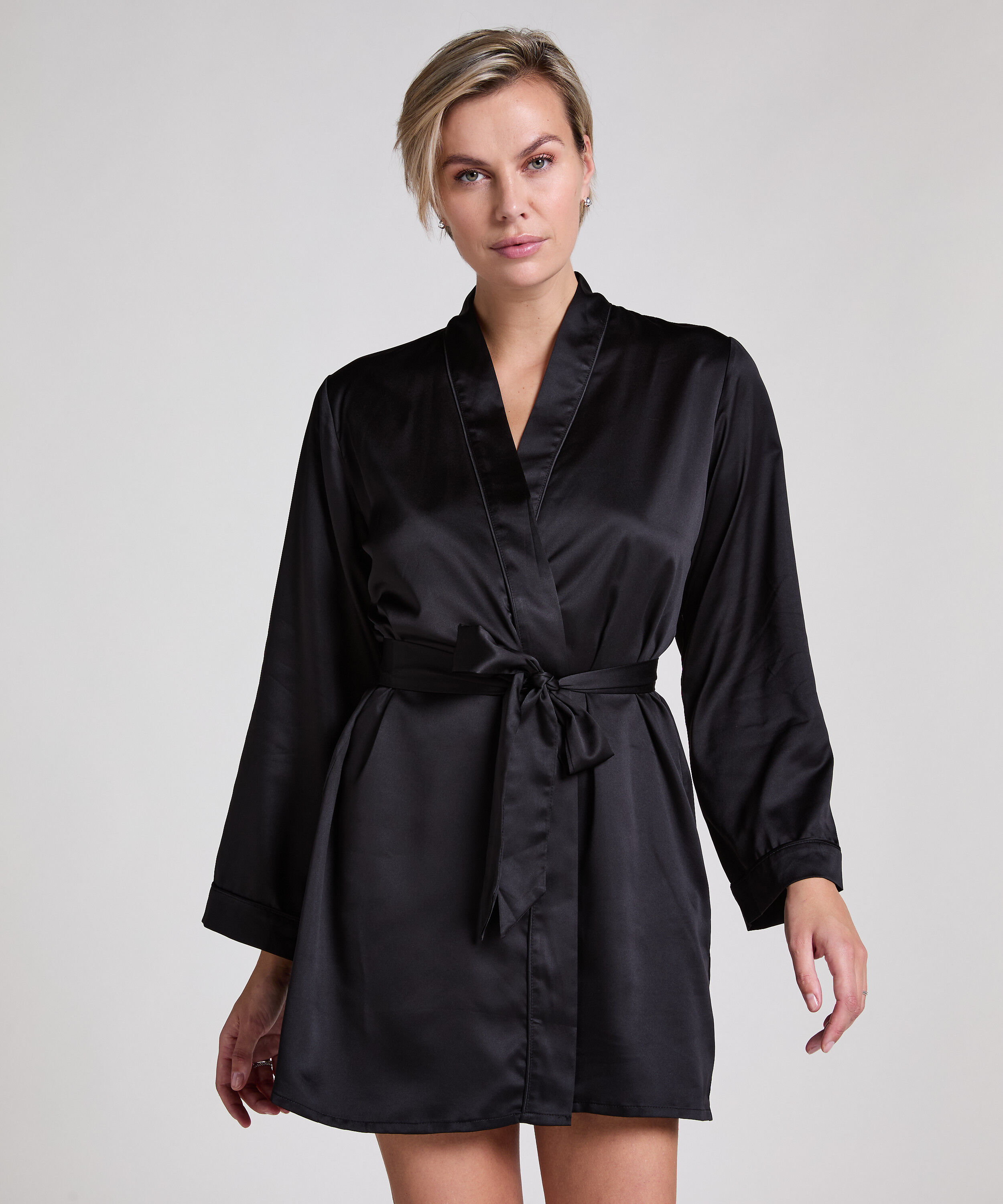 Kimono Satin, Svart