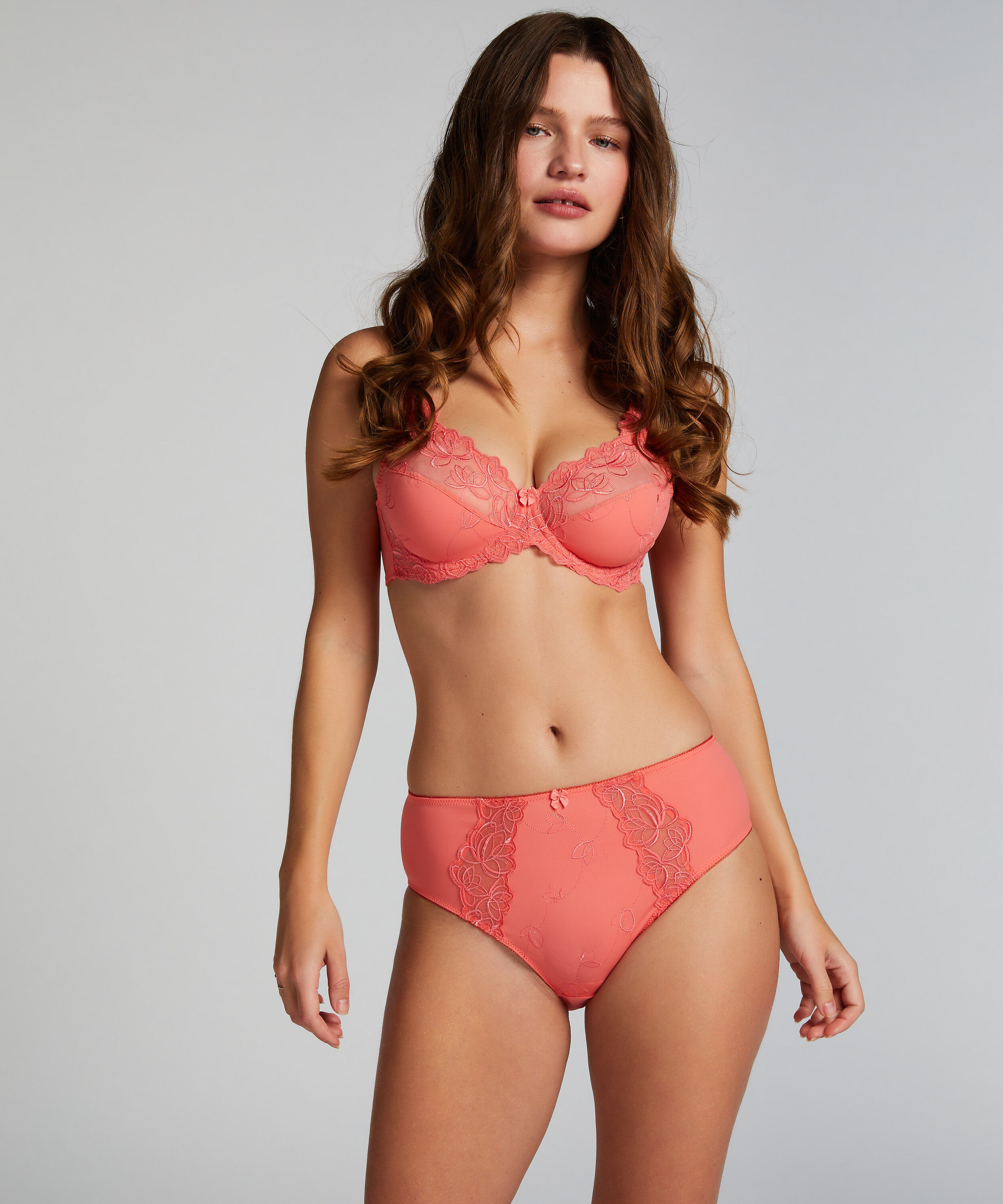 Hög trosa Diva, Rosa