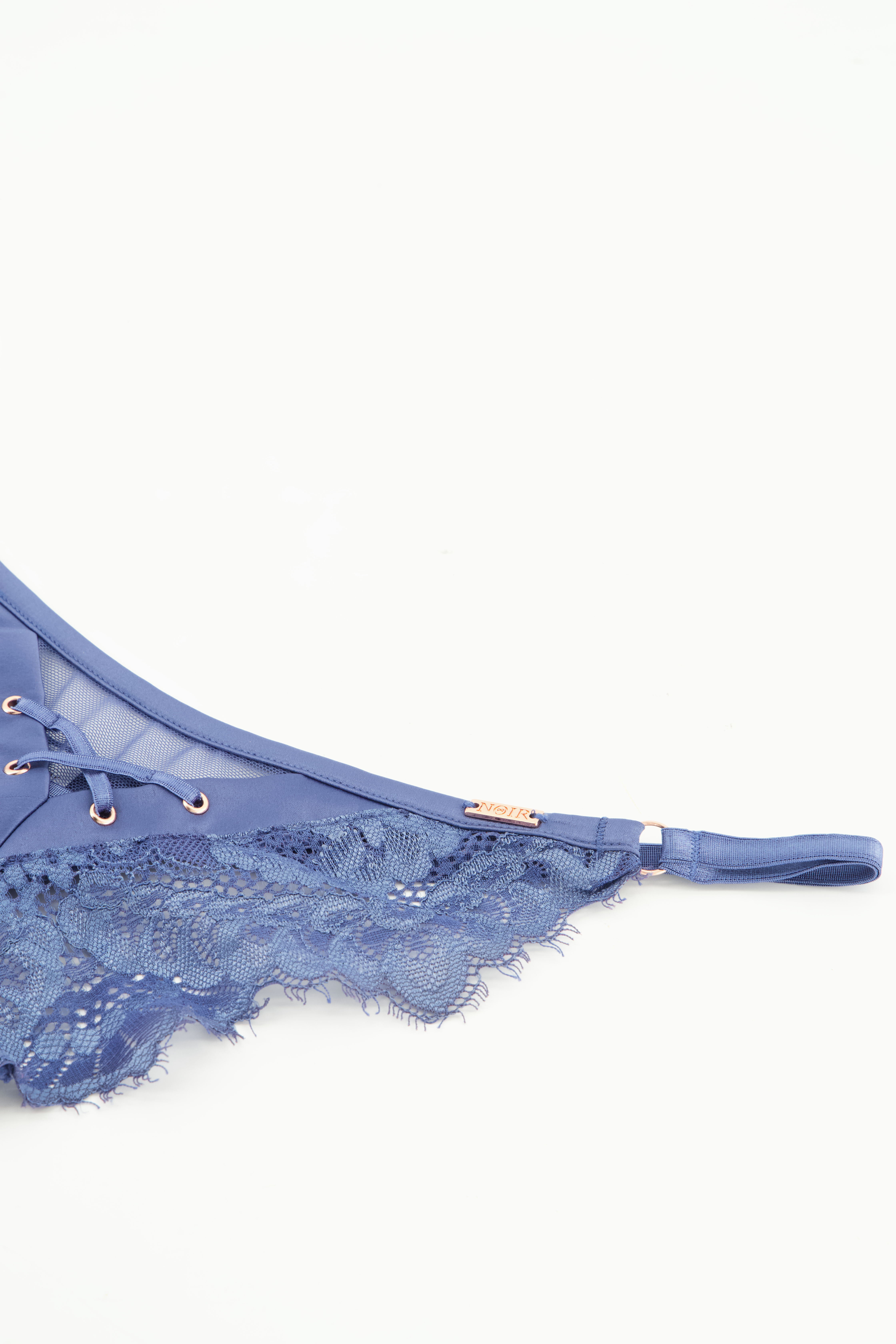 H&ouml;gt skuren stringtrosa Daan, bl&aring;, main