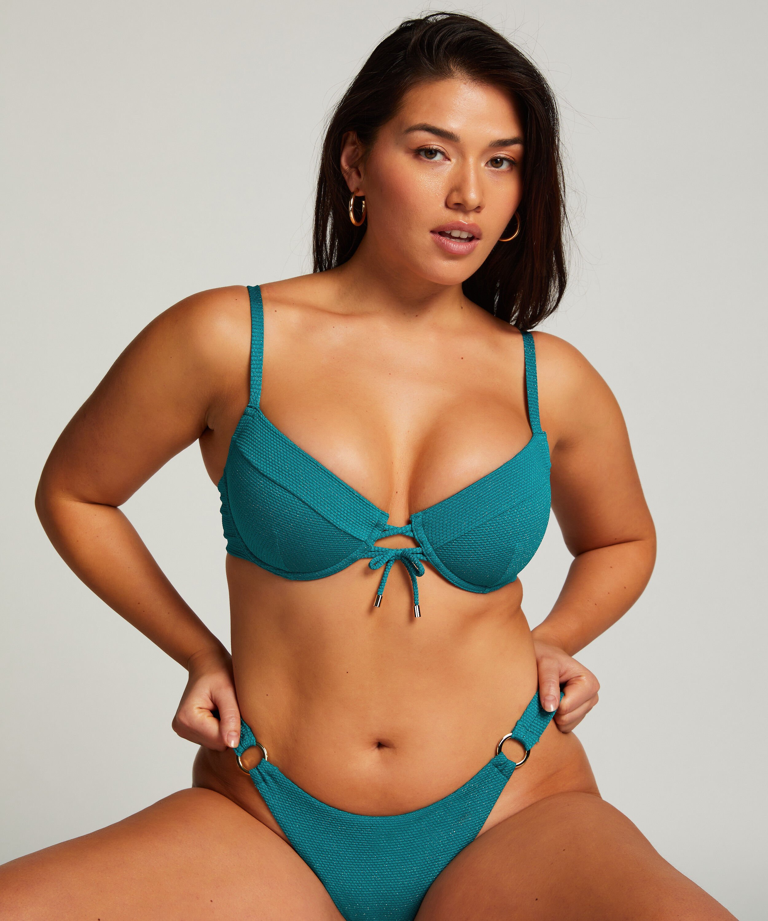 Högt Skuren Bikiniunderdel Relief, Grön