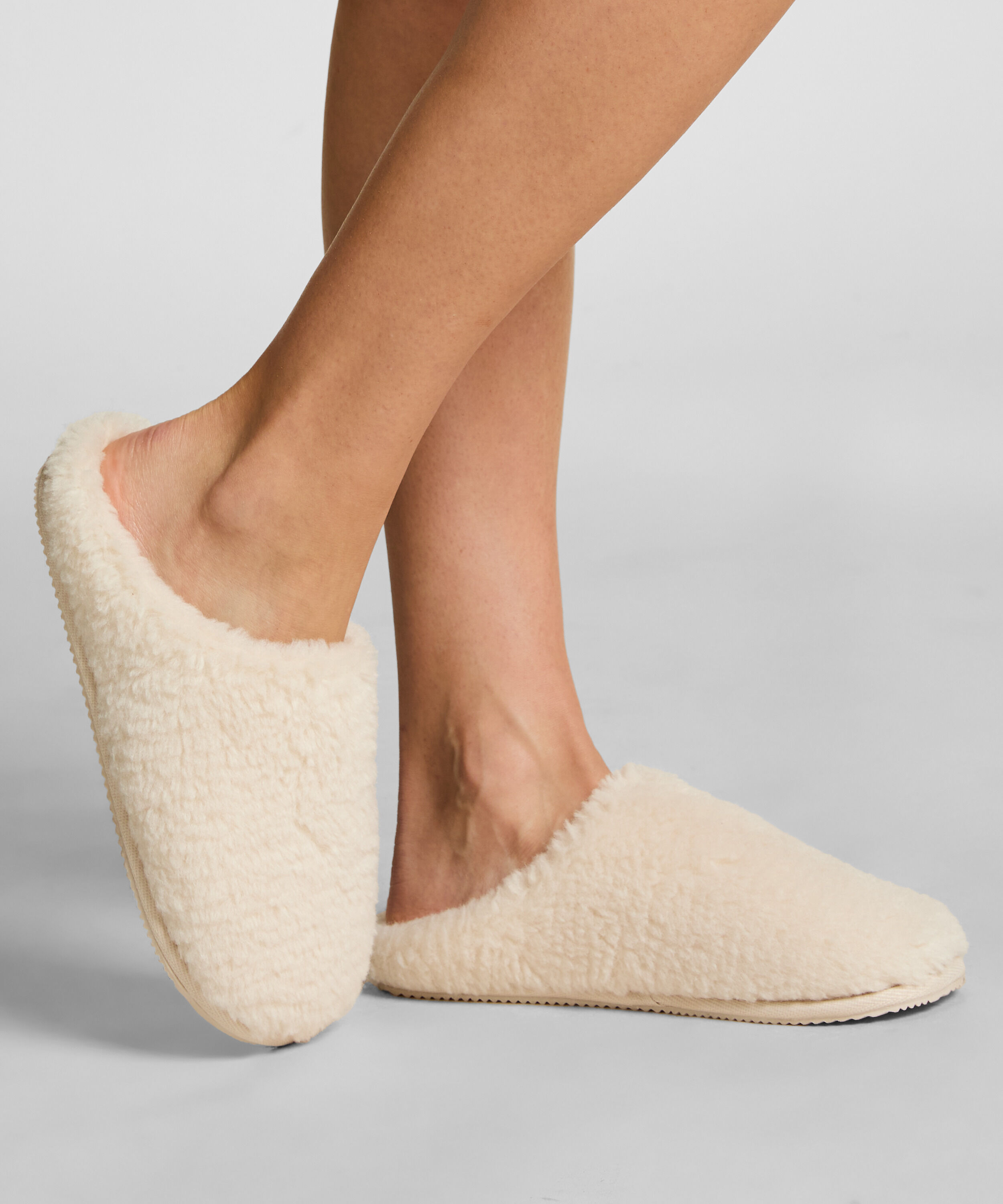 Toffler Lola, Vit