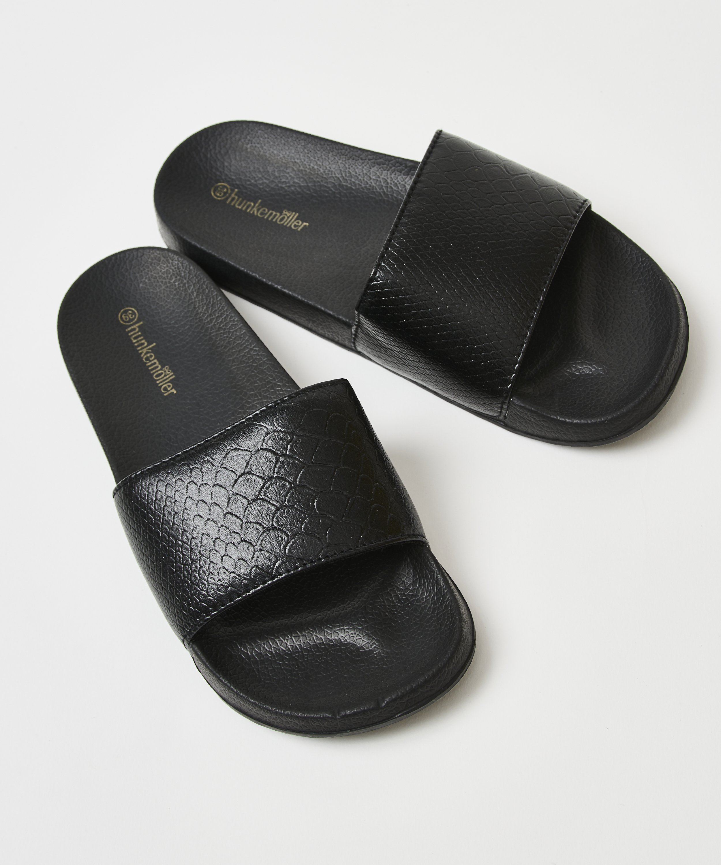 Tofflor med ormmönster, Svart, main