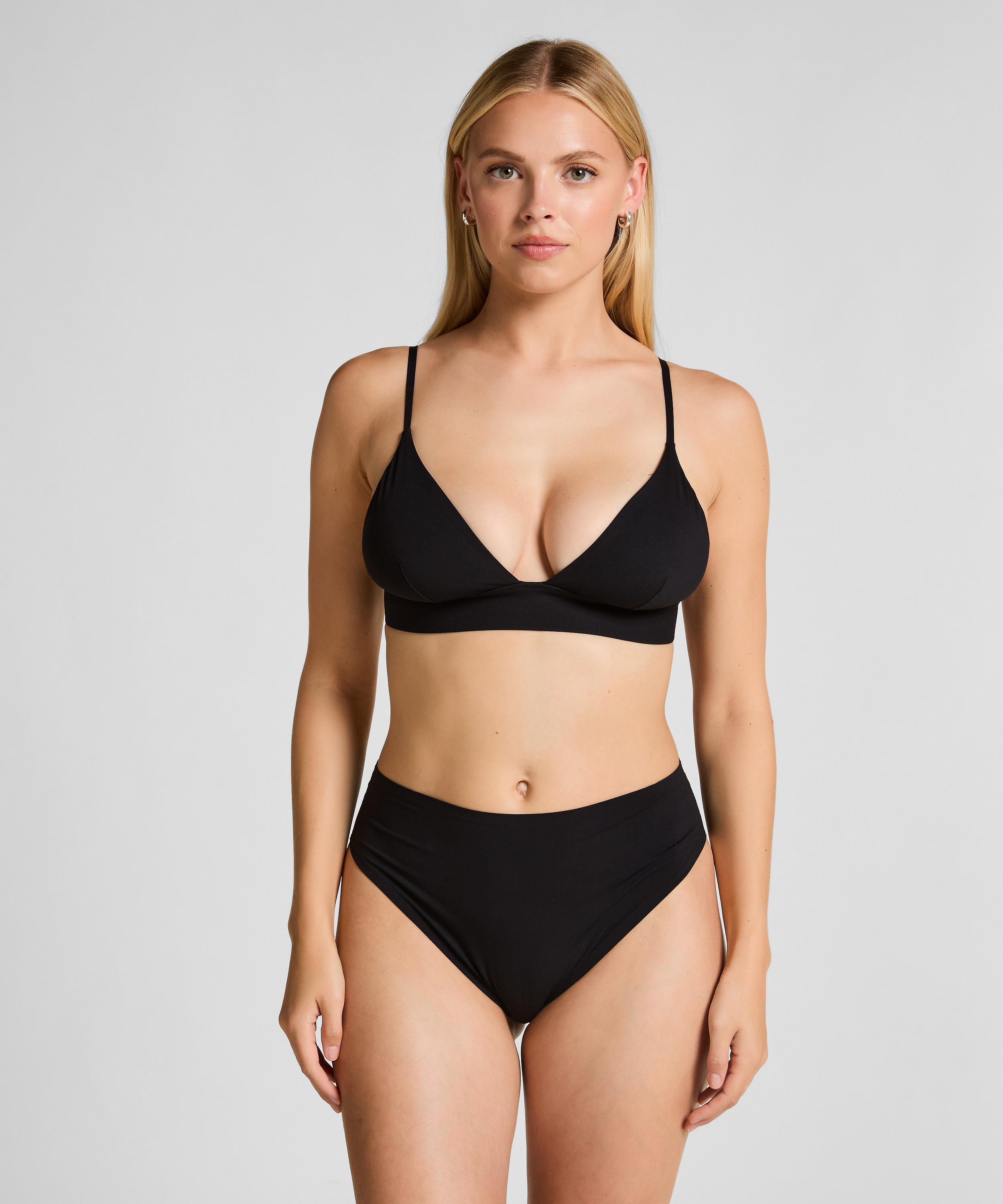 Triangel Bralette Smooth, Svart, main