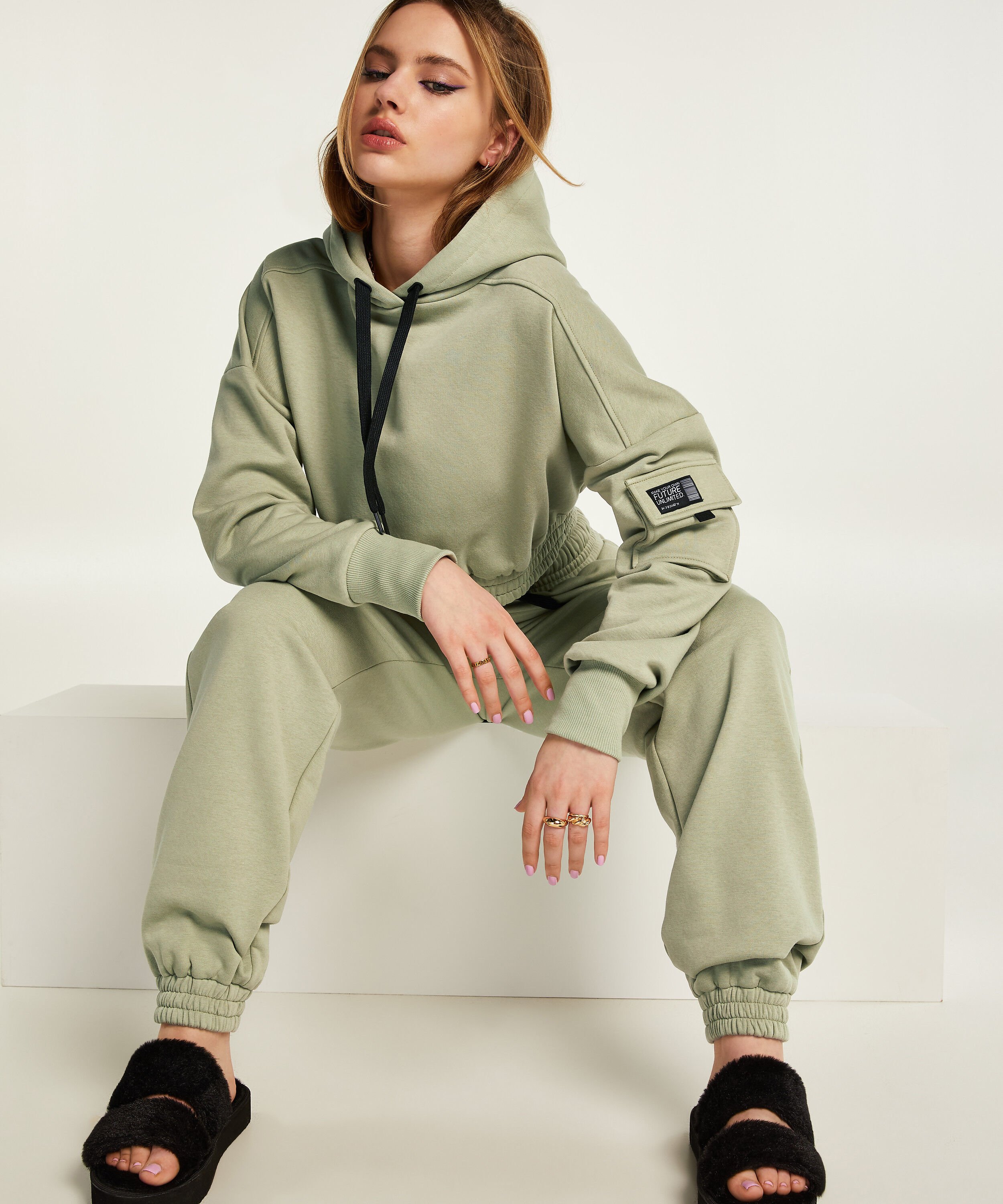 Cropped Hoodie Sweat Kim Petras, Gr&ouml;n