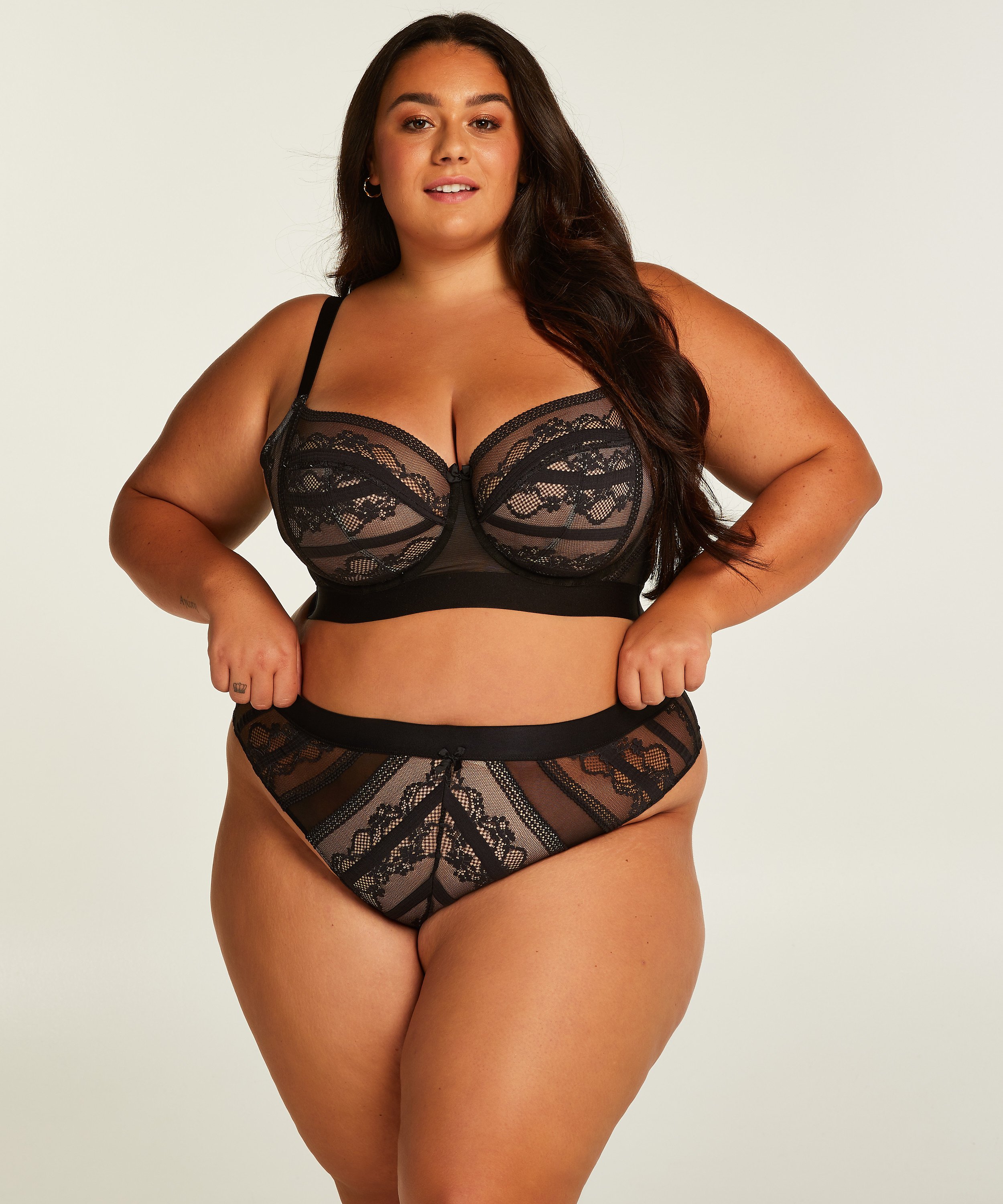 Cleo stringtrosa, Svart, main