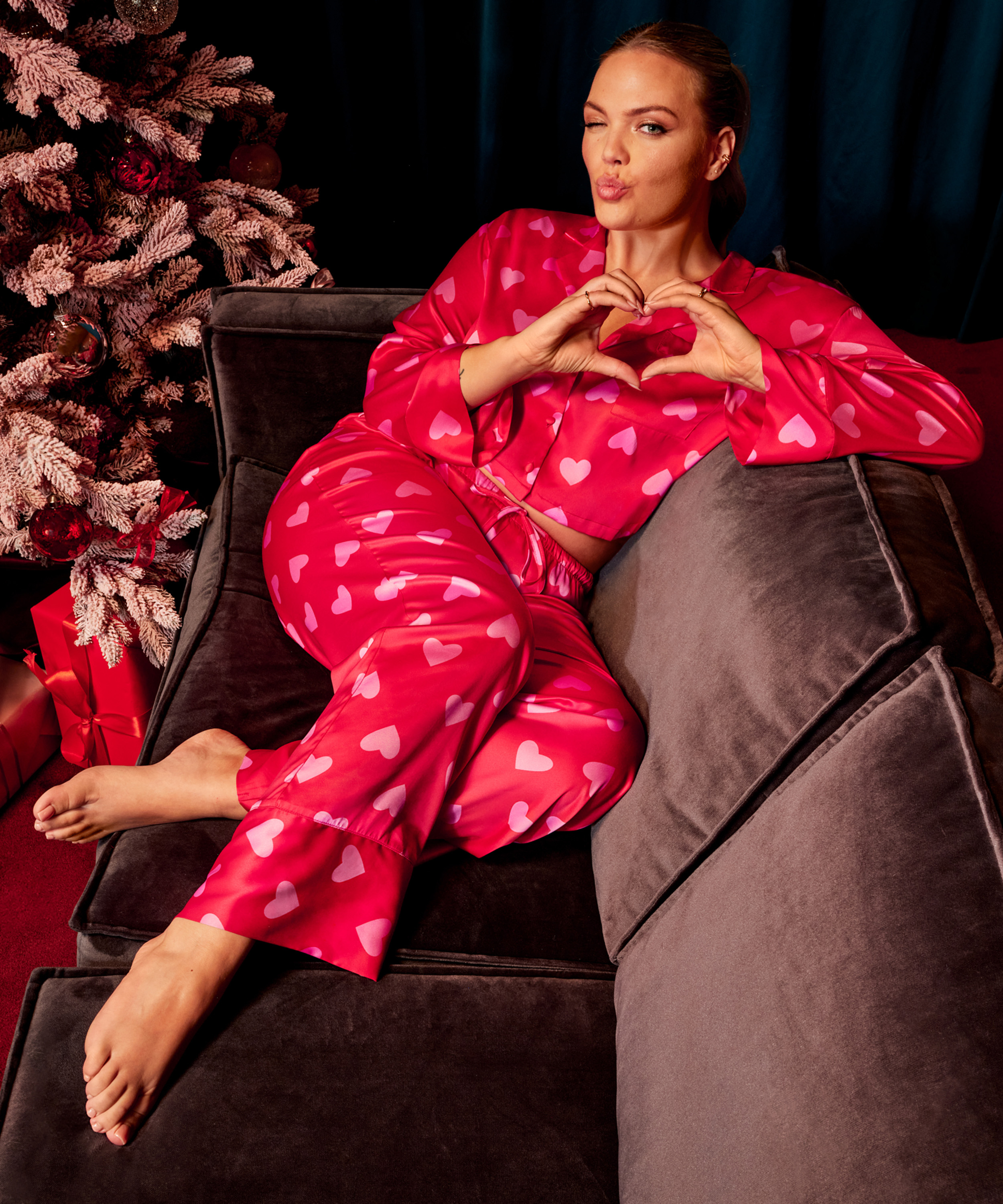 Satin-byxor, R&ouml;d, main