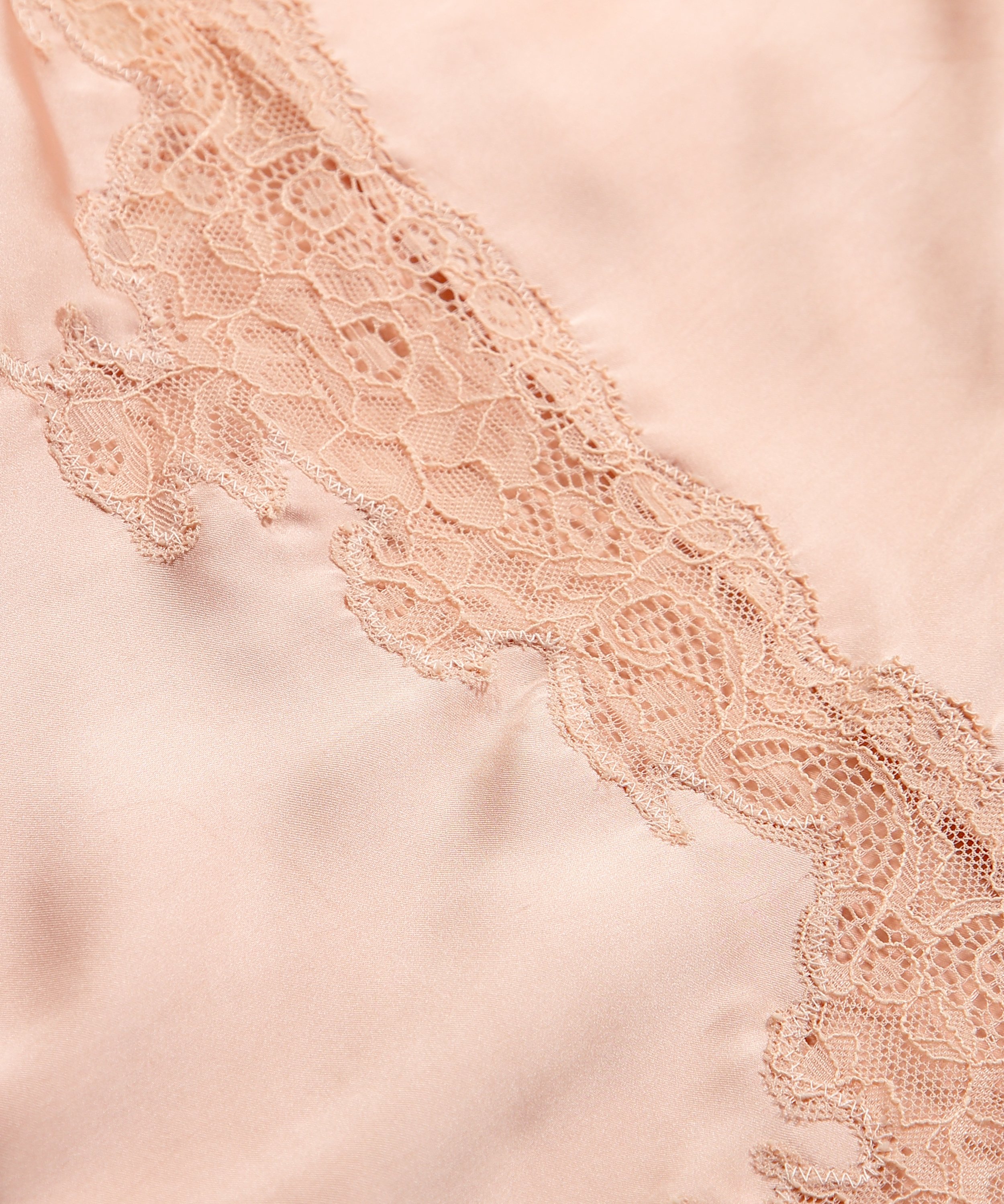 Långt spetslinne i satin, Beige, main