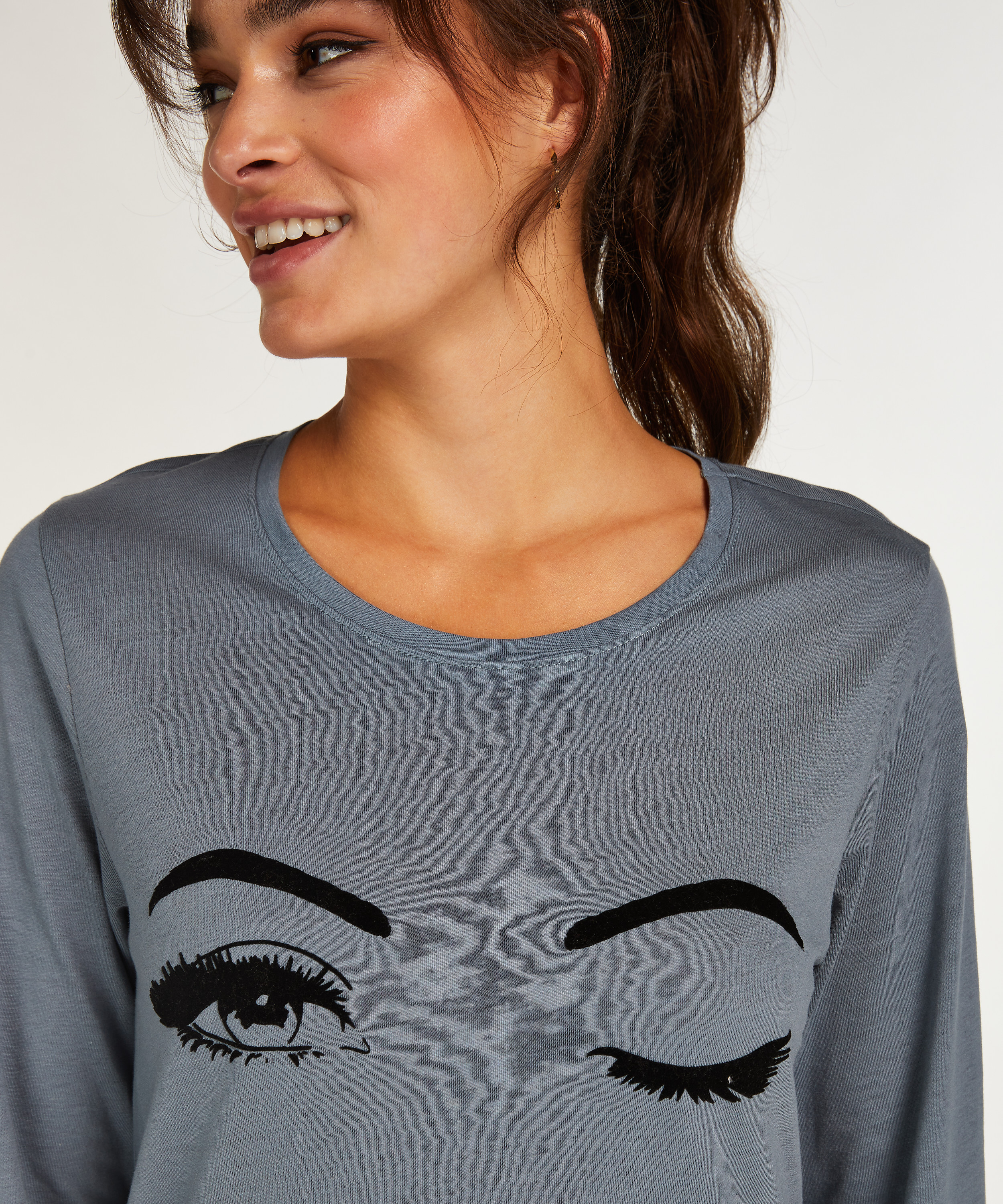 Nattlinne med rund halsringning, Bl&aring;, main