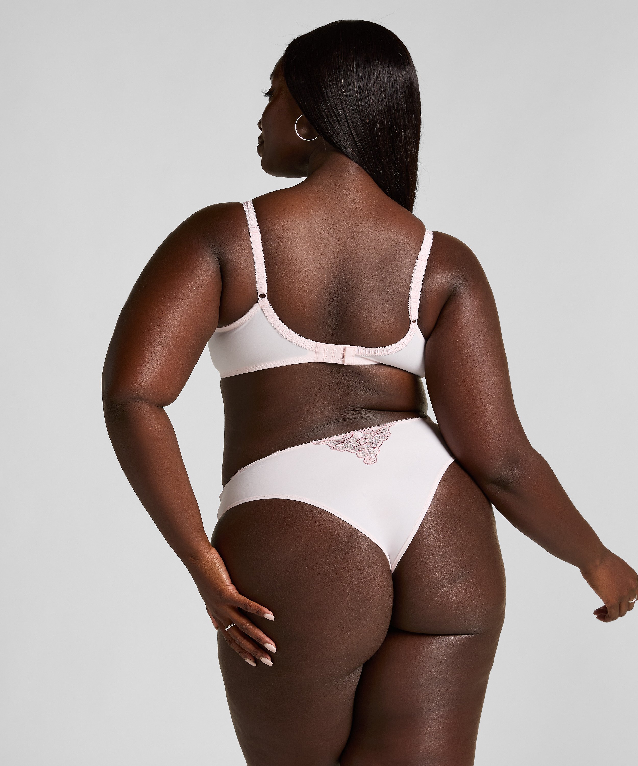 Brazilian-trosa Diva, Rosa, main