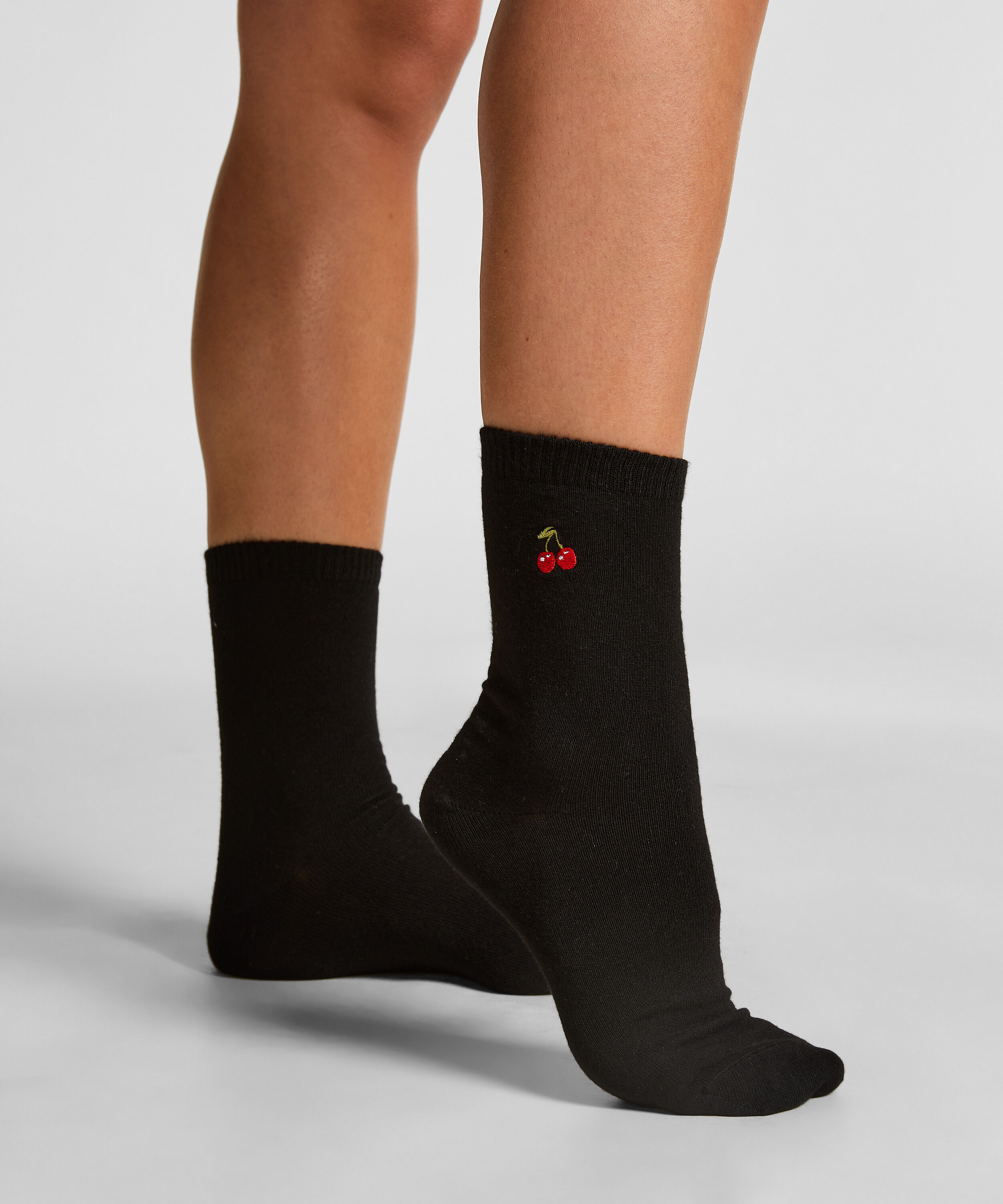 Sockar i modal, Svart