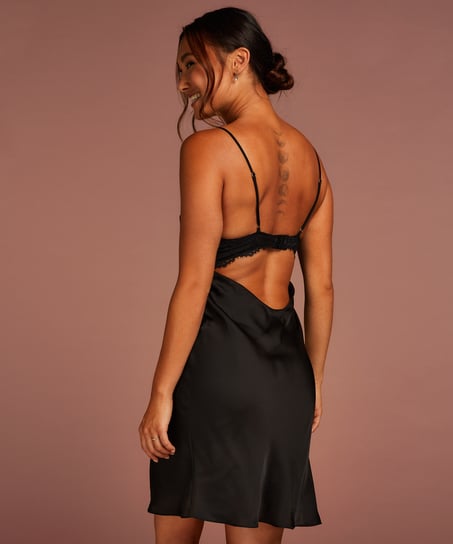 Lora underklänning, Svart