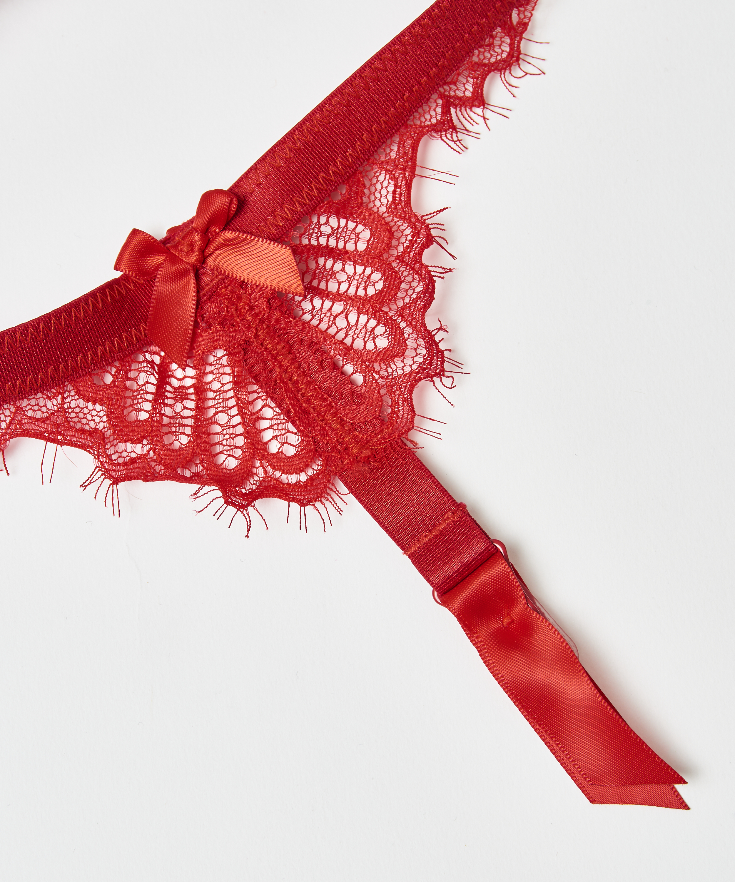 Strumpebandshandklovar, Röd, main