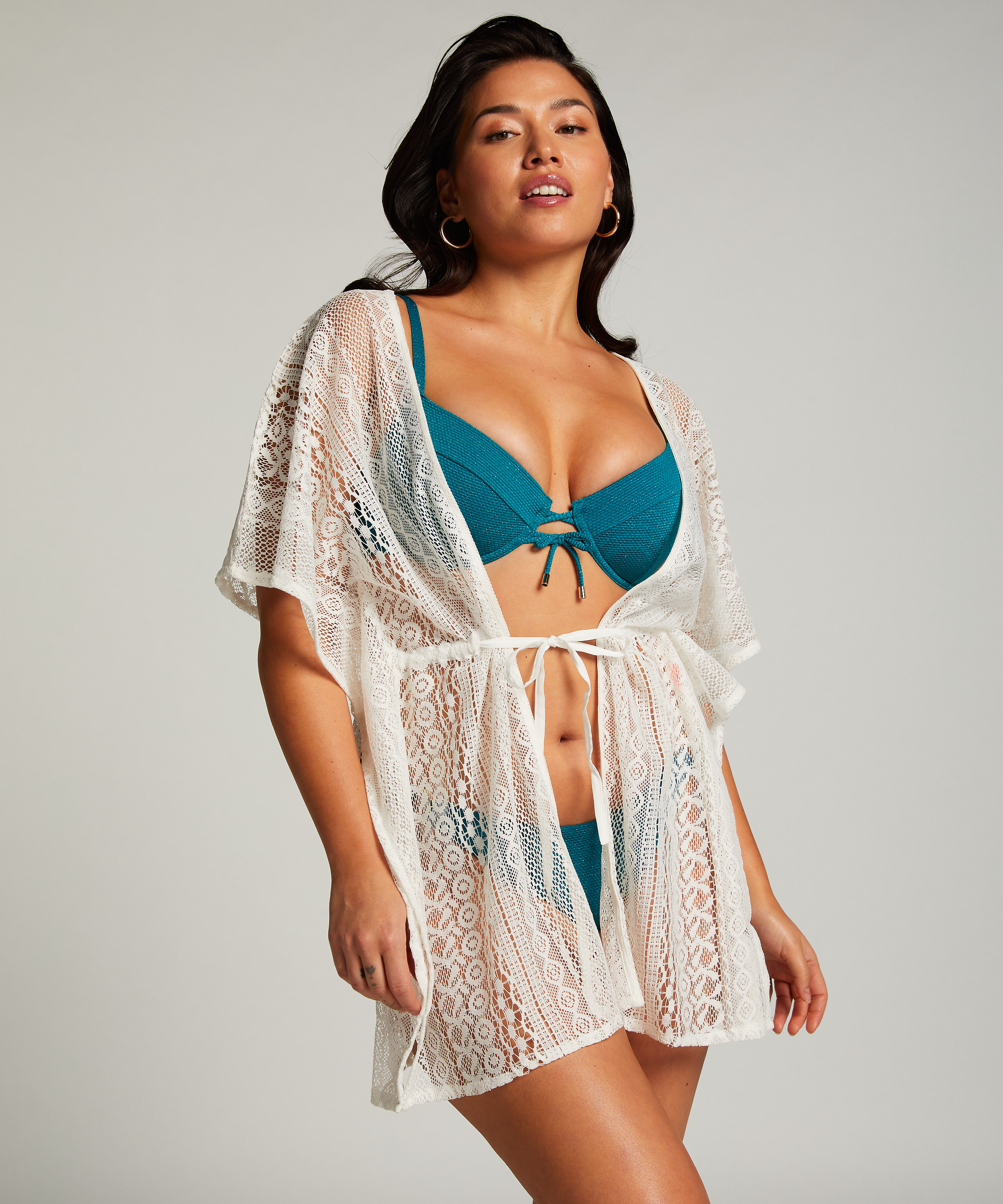 Kaftan Beach, Vit, main