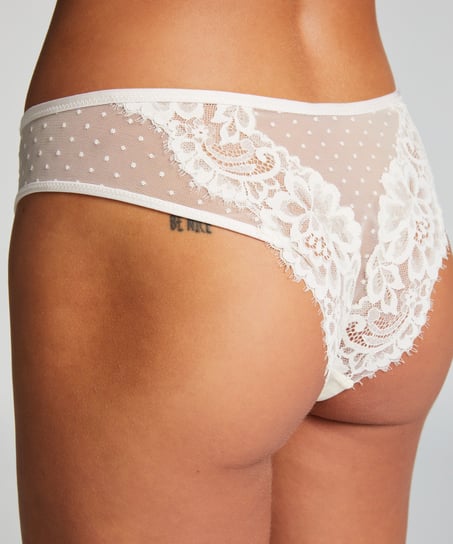 Braziliantrosa Harmony, Vit