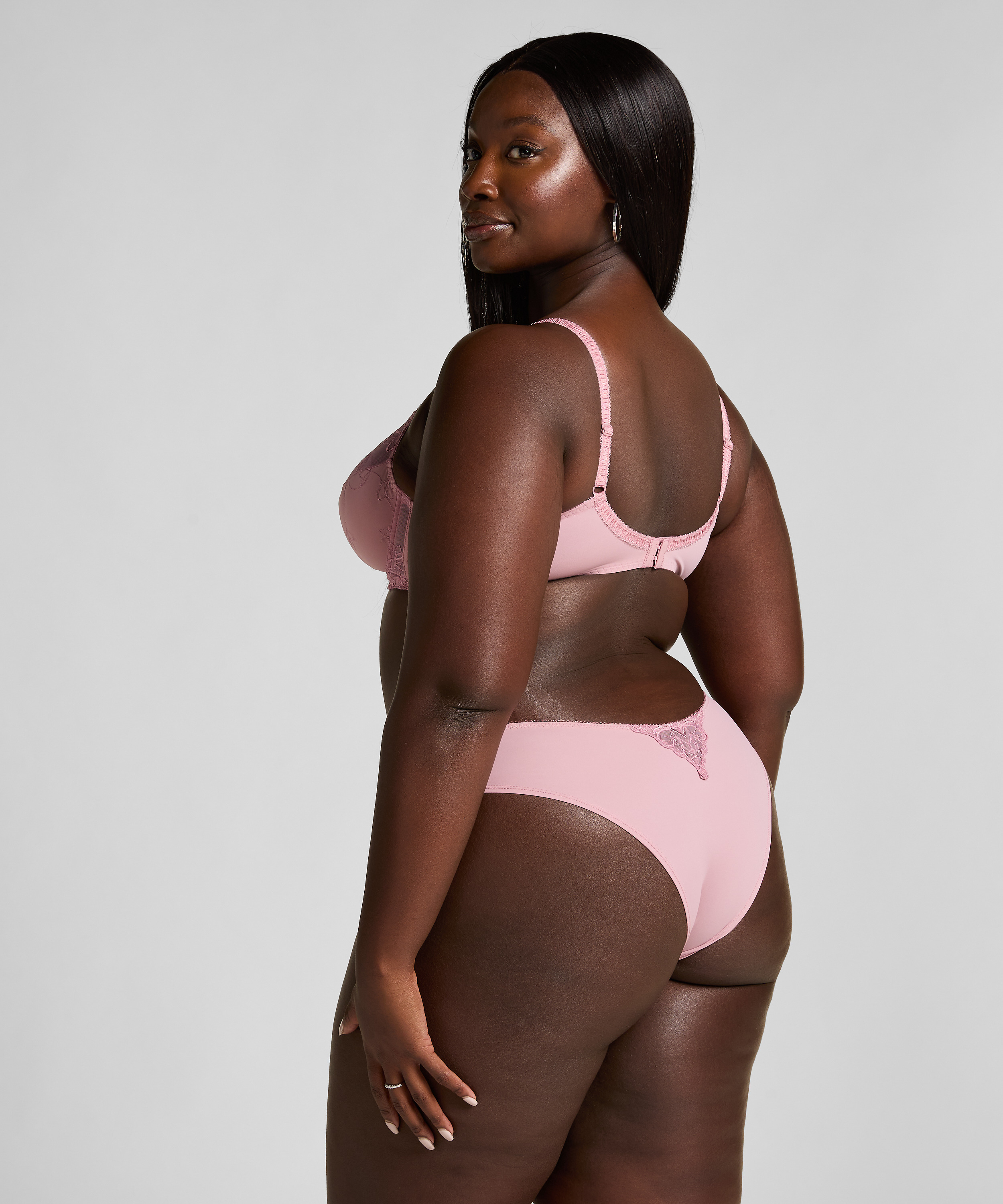 Brazilian-trosa Diva, Rosa, main