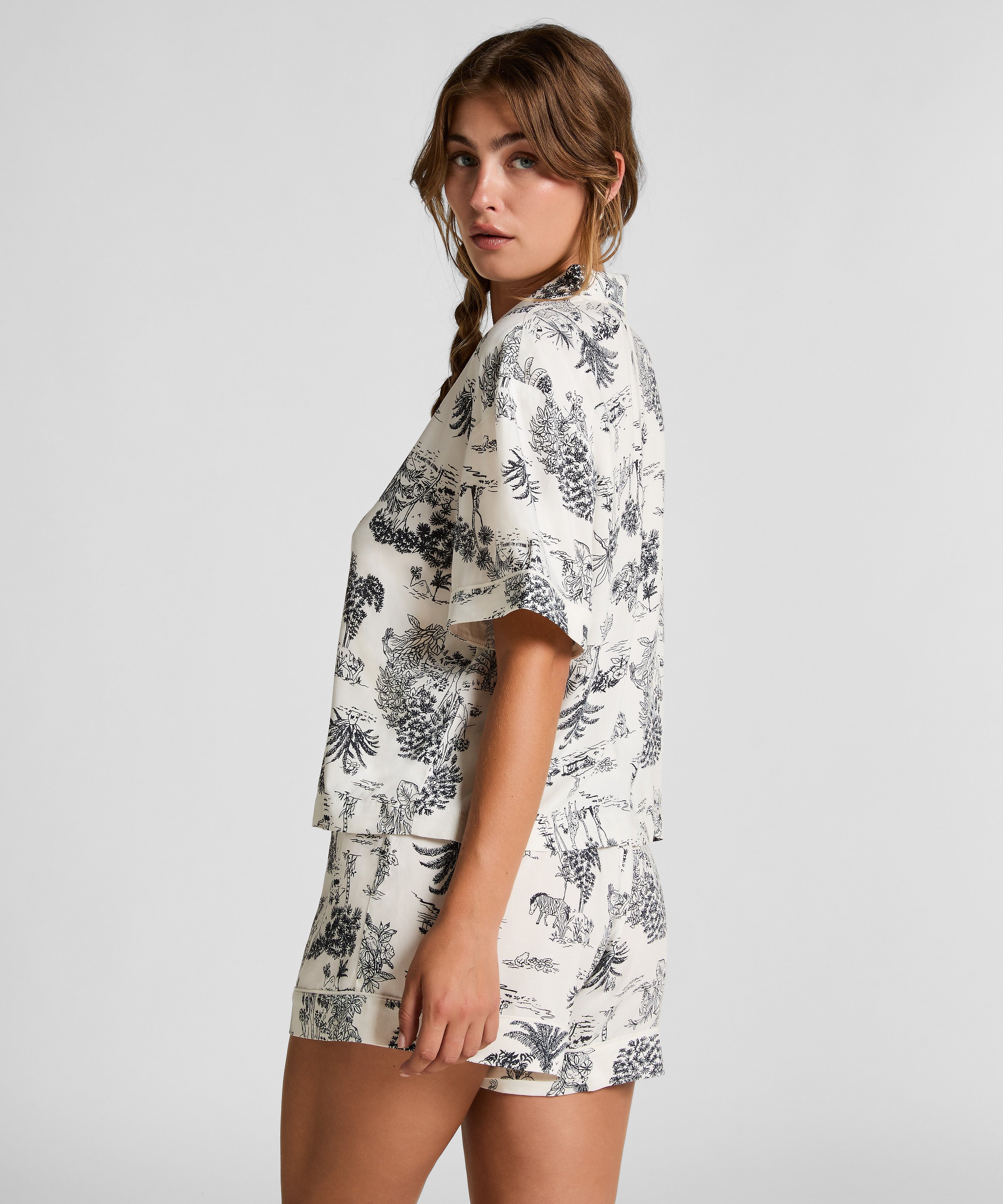 Pyjamasjacka i vävt tyg kortärmad, Vit, main