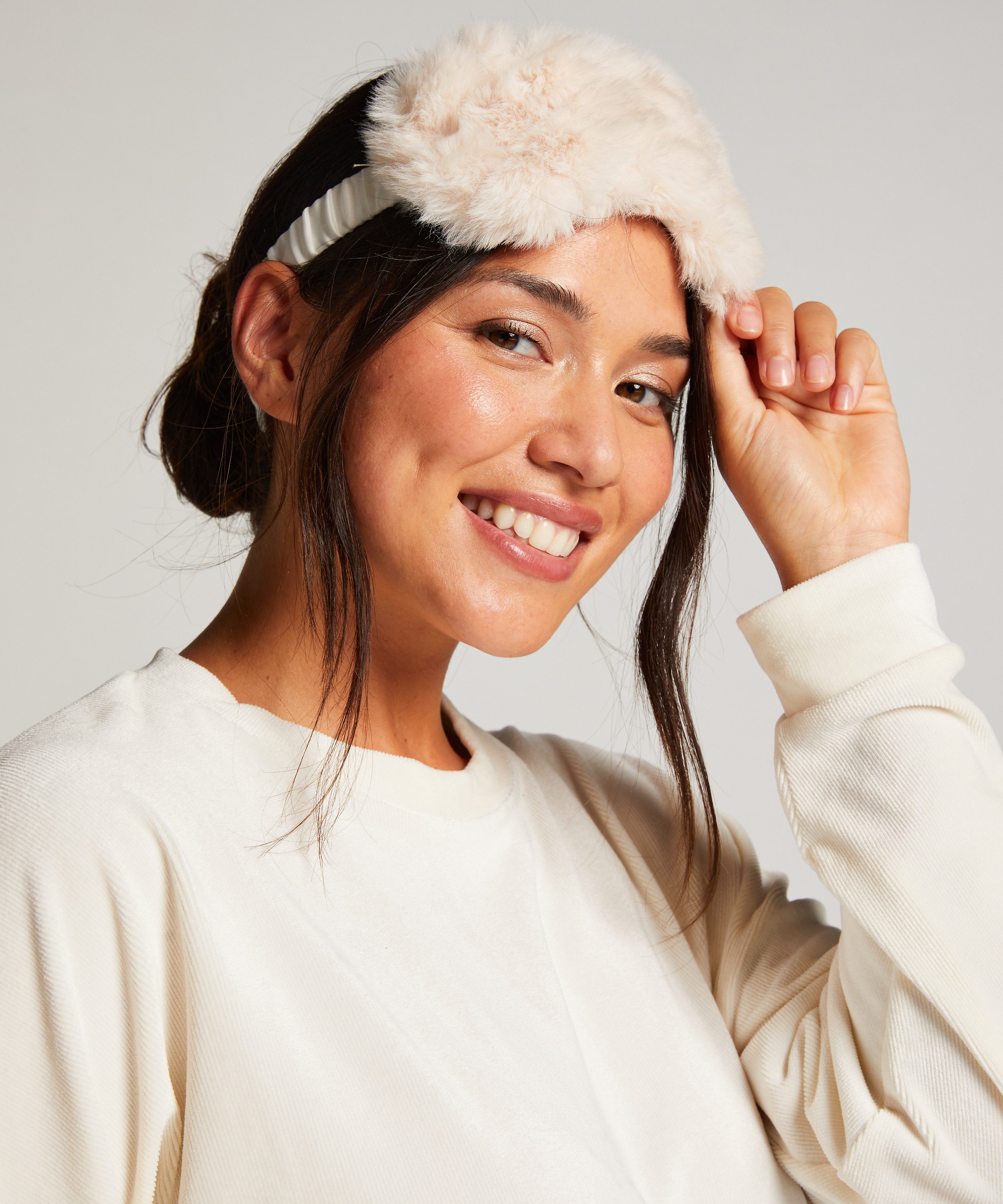 Sovmask i fuskp&auml;ls, Vit, main