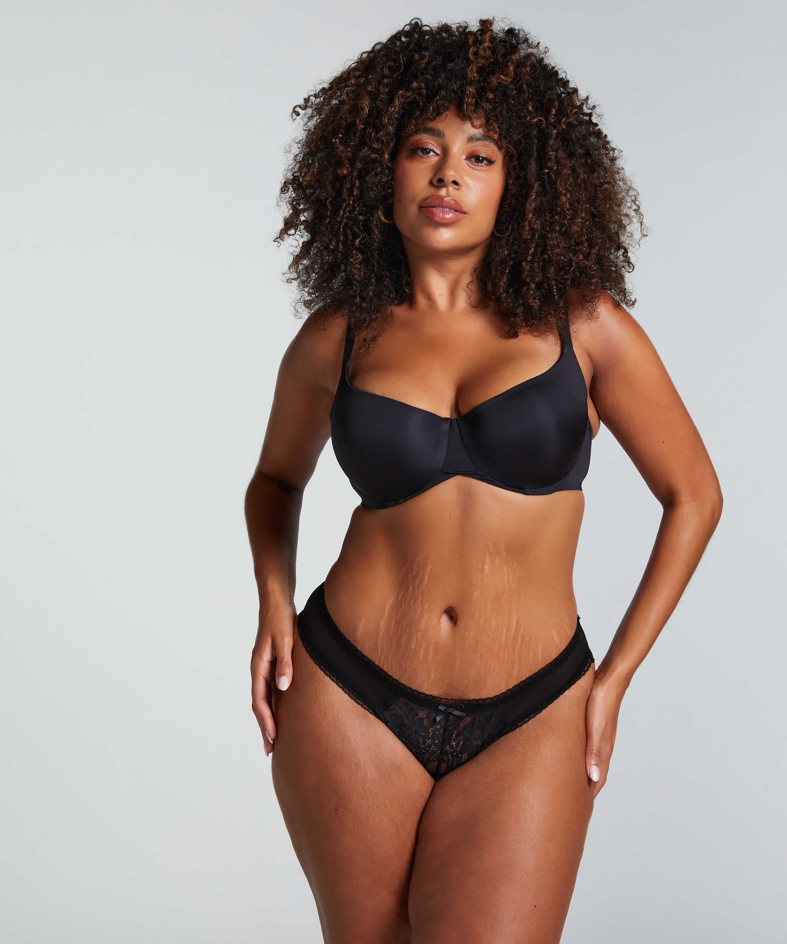 Brazilian-trosa Kailey